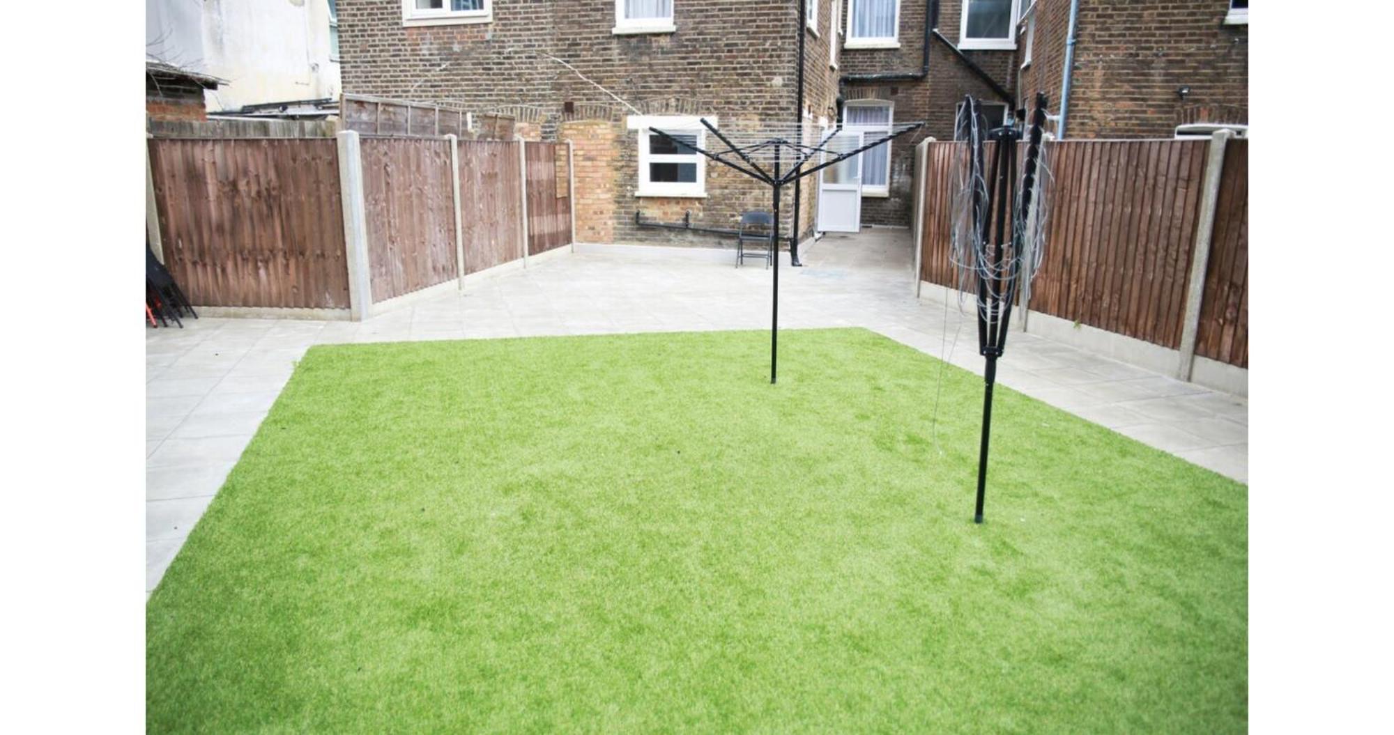 Cricklewood Deluxe Ensuite London