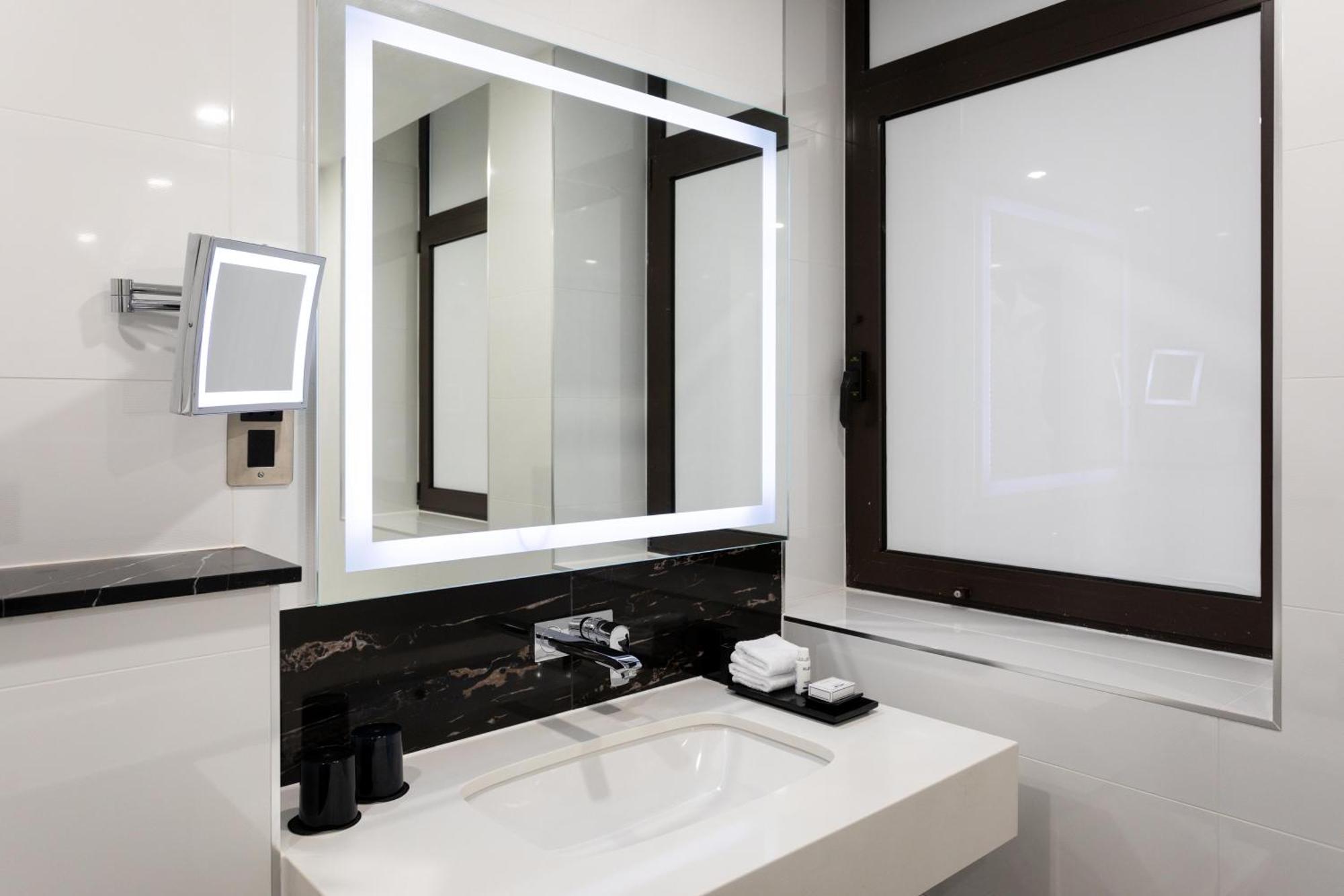 Montcalm Royal House, London