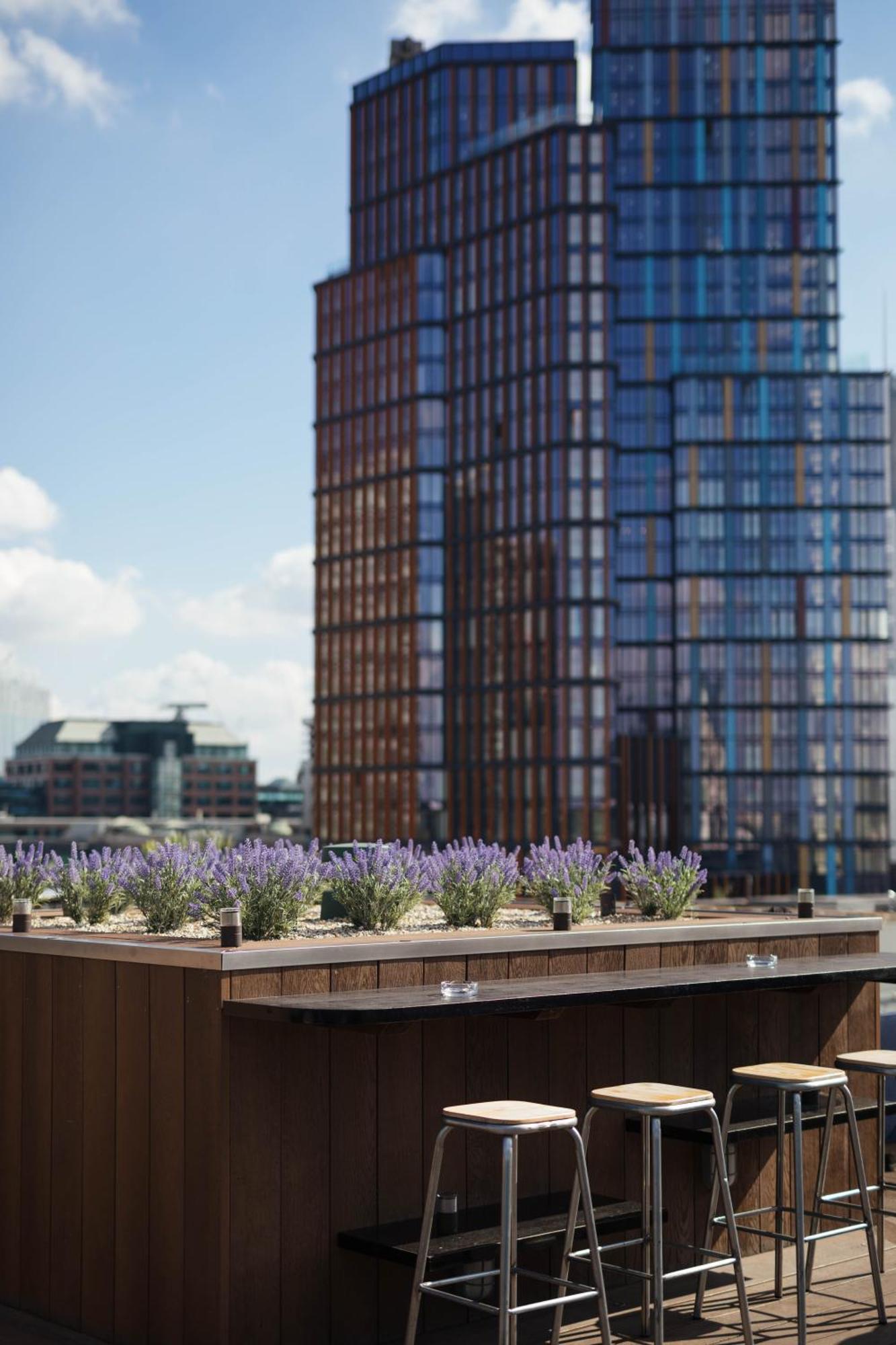 Montcalm Royal House, Hotel 5*