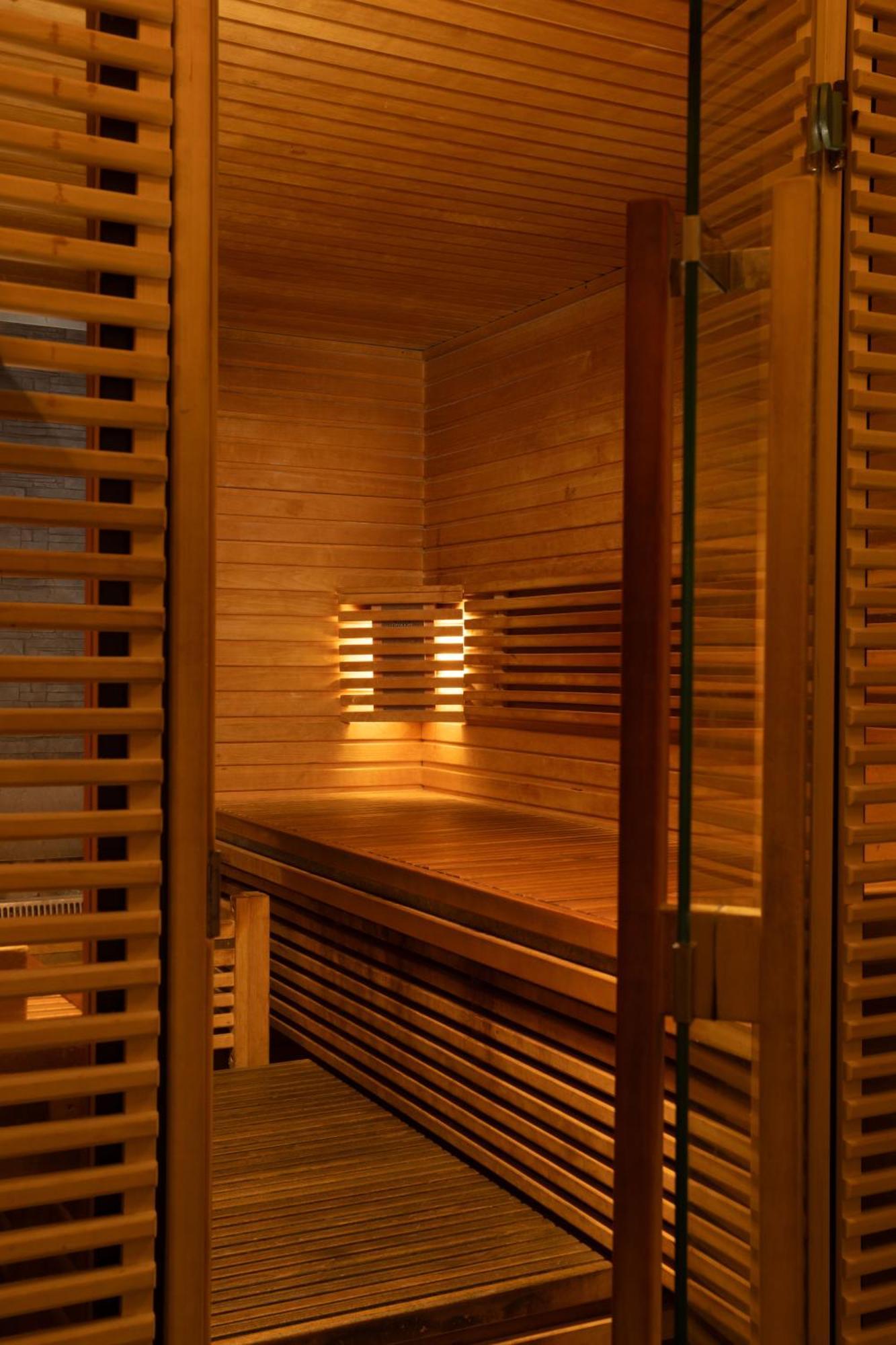 Montcalm Royal House, London