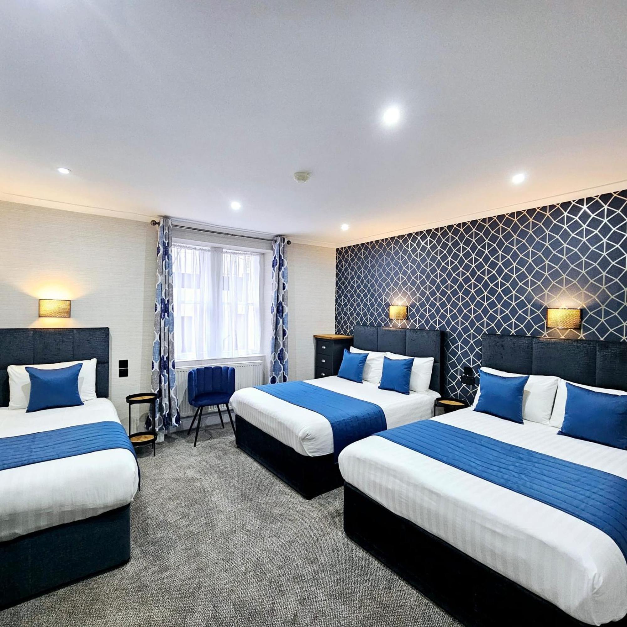 Hotel Mentone 3*
