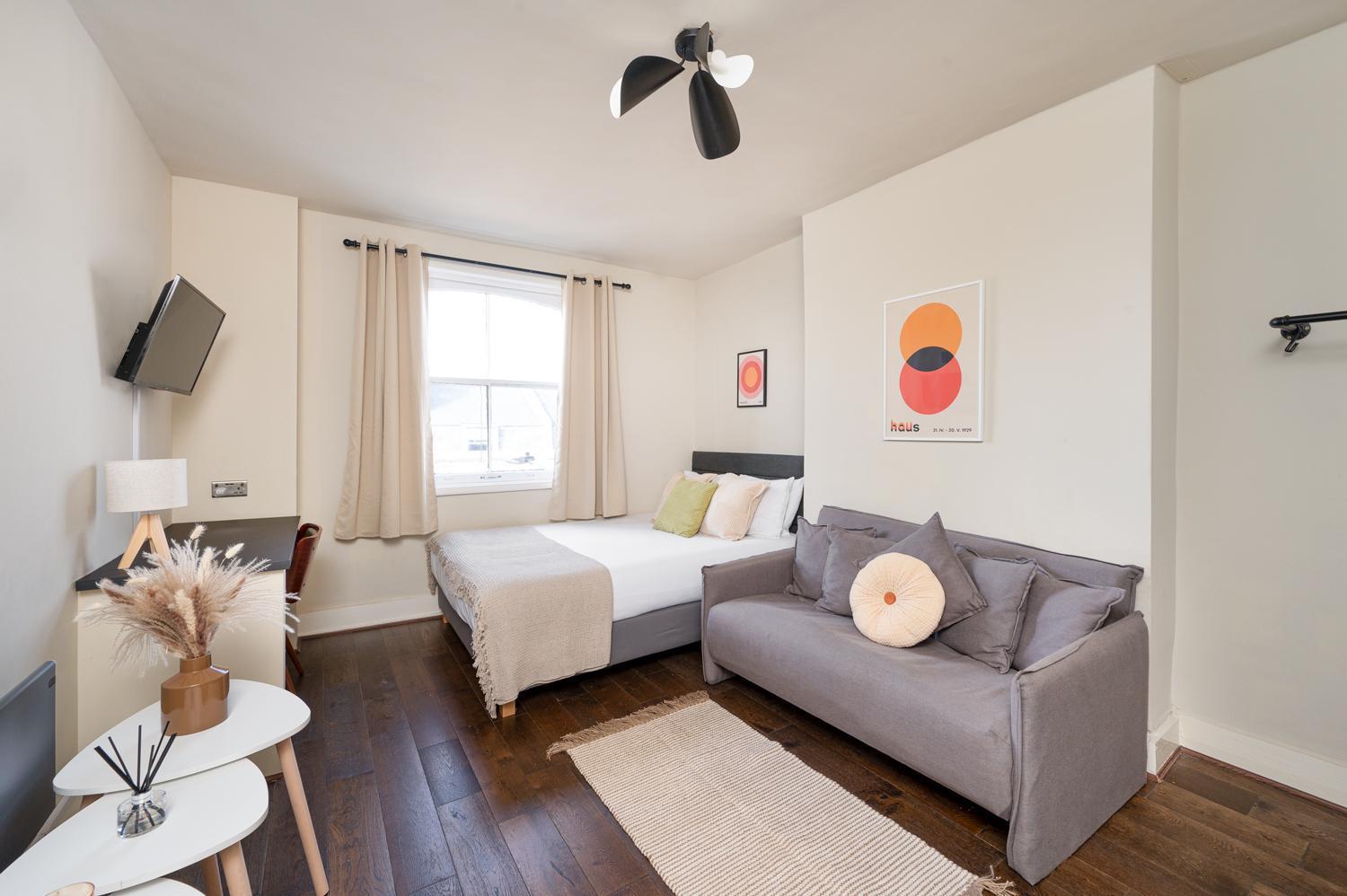 D8 House London