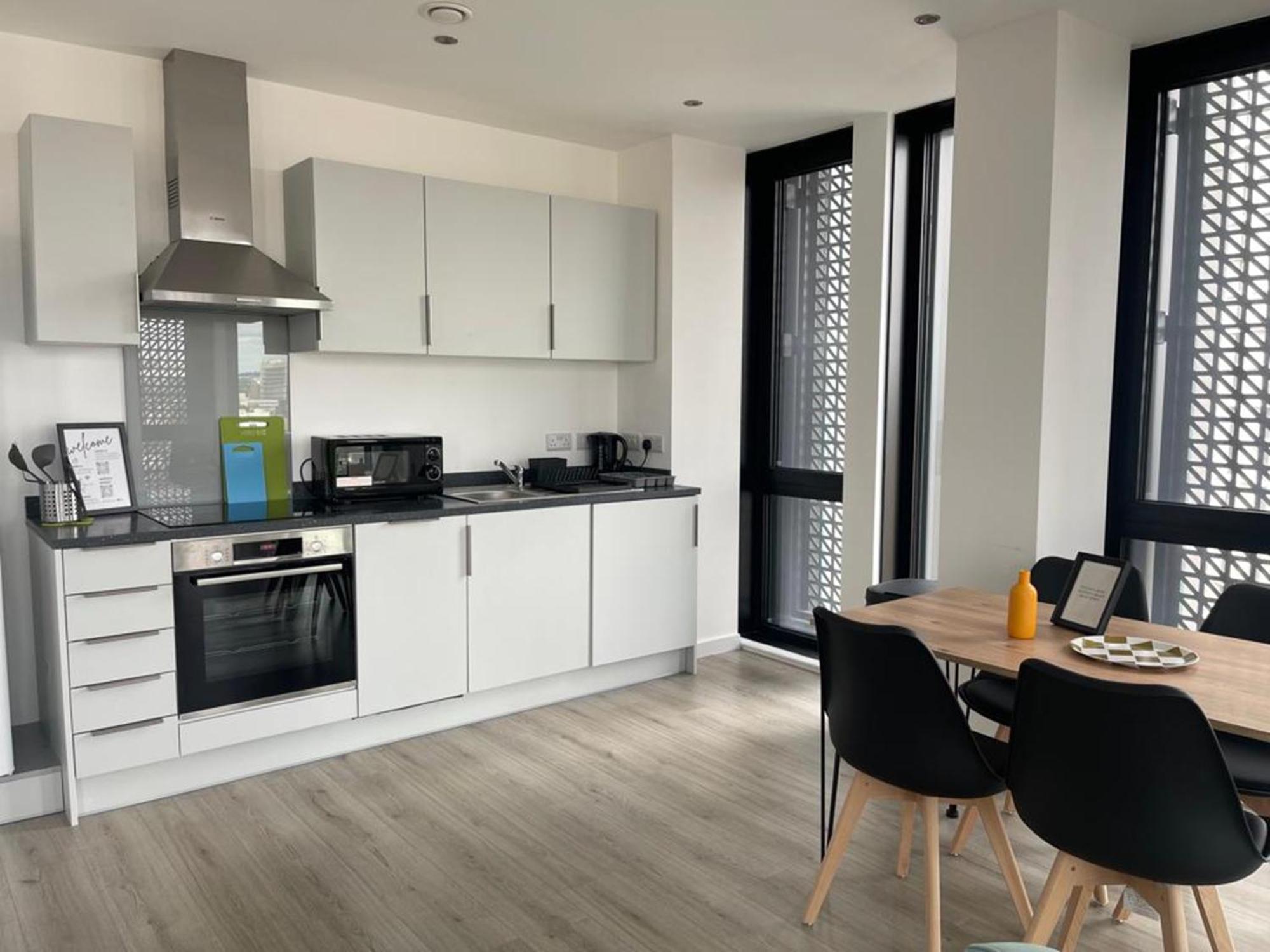 Manhattan Pad By Condokeeper * London