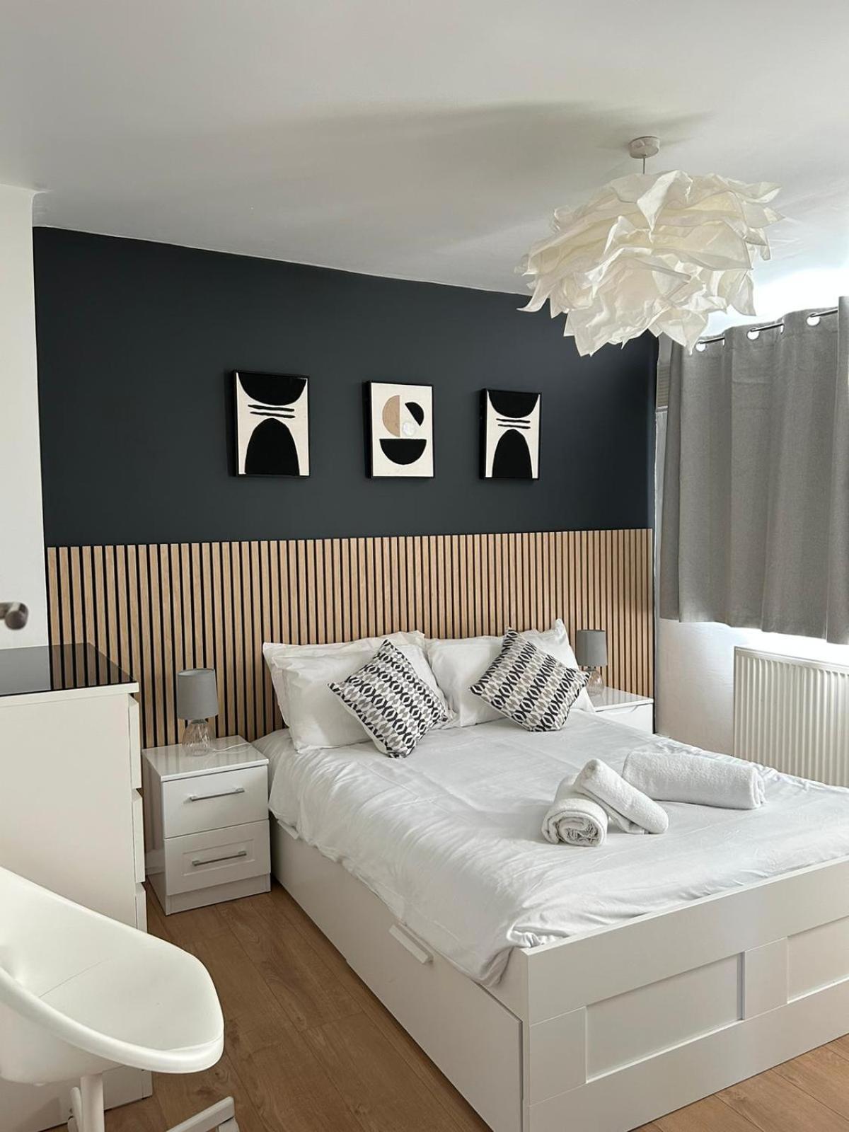 Appartement Modern - Accommodates 6 - Private Parking - 15min To Bridge, Eye And Charing Cross Londres