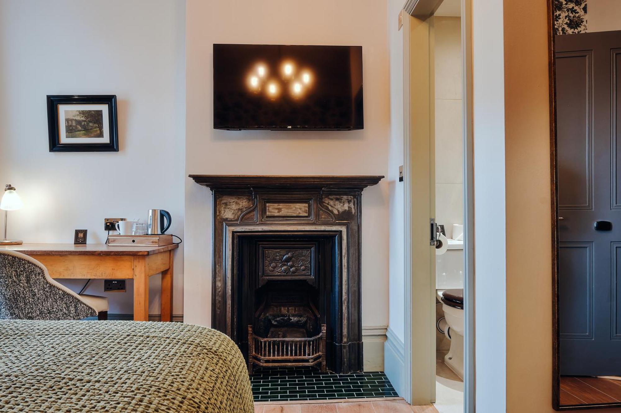 The Black Lion Pub & Boutique Gasthof London