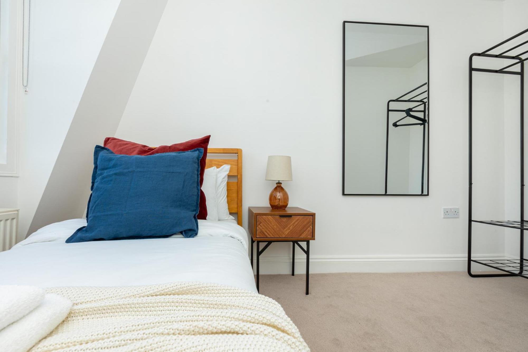 Spacious 4br 3-storey Townhouse In Lively Deptford Hébergement de vacances Londres