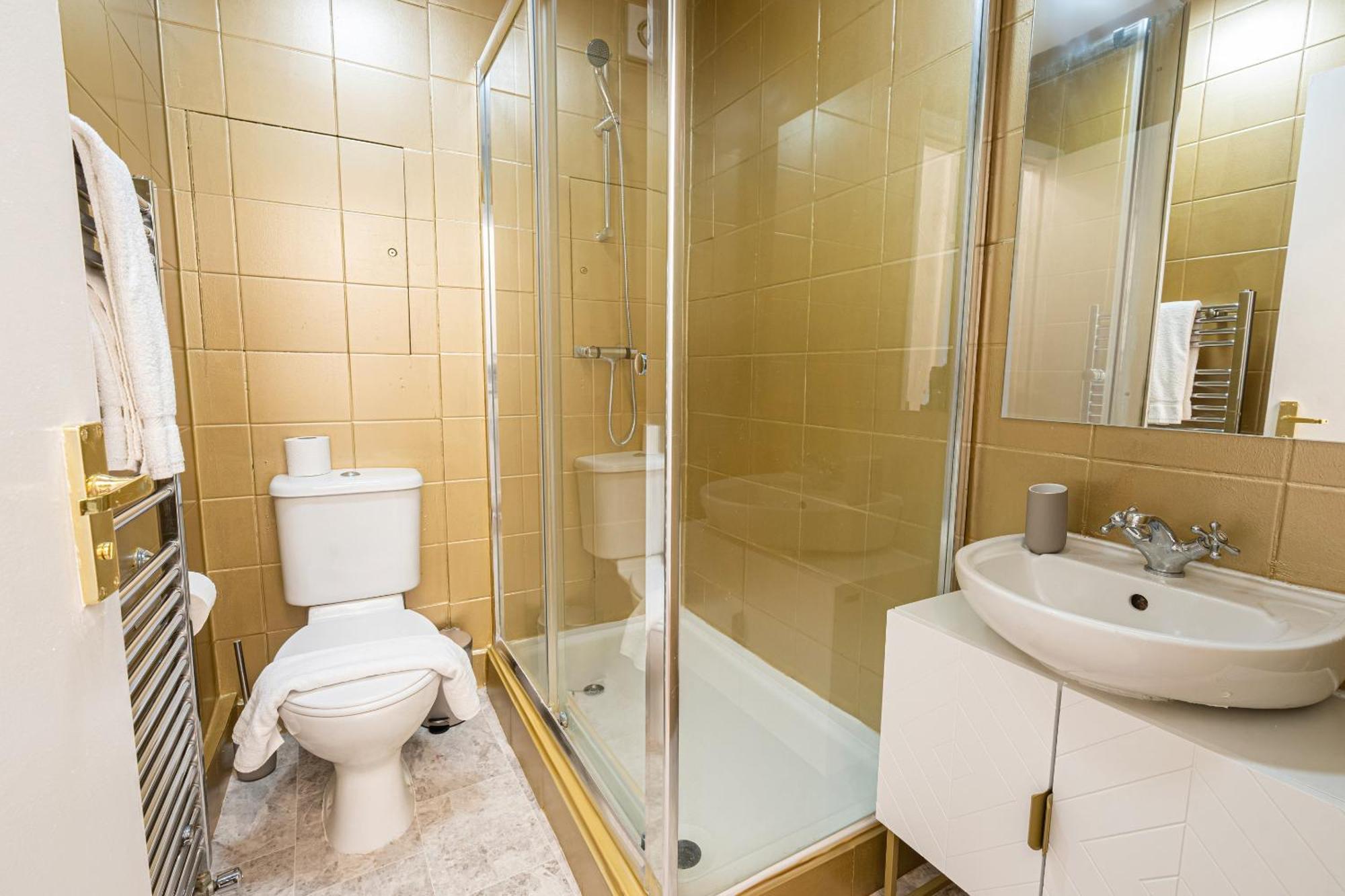 Lovely Near Hyde Park & Oxford St Londen