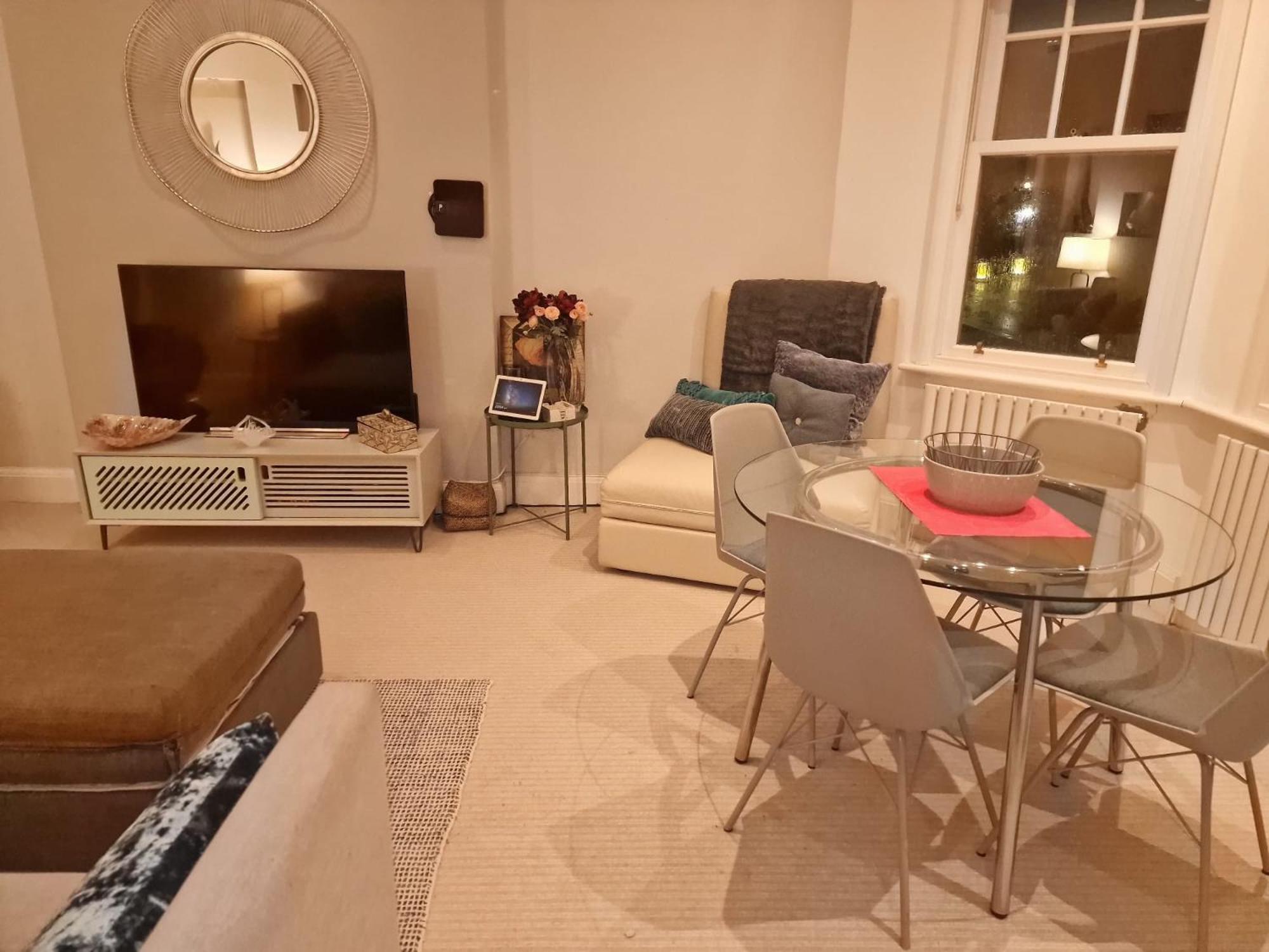 Quintessentially 'london' Flat Appartamento