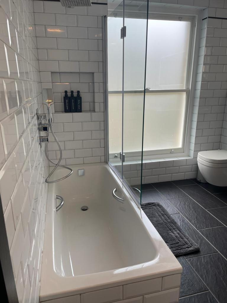 Luxury In Belsize Park Apartment