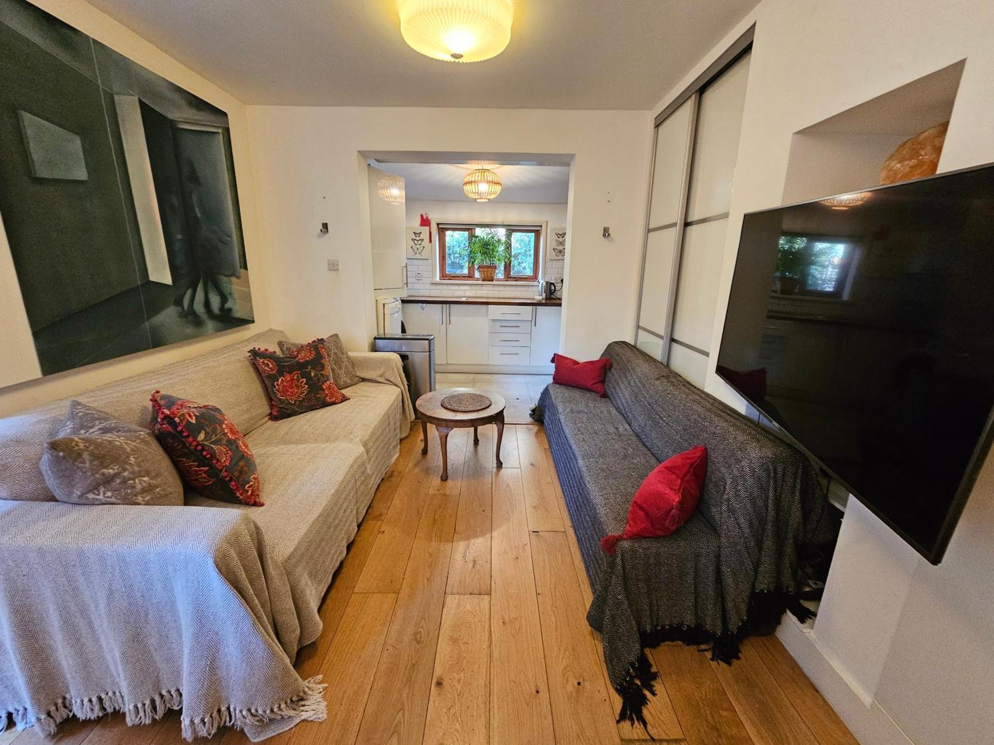 Victorian Superior Property 3*