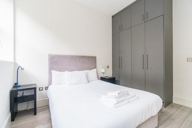 The Kensington High Street Apartment London