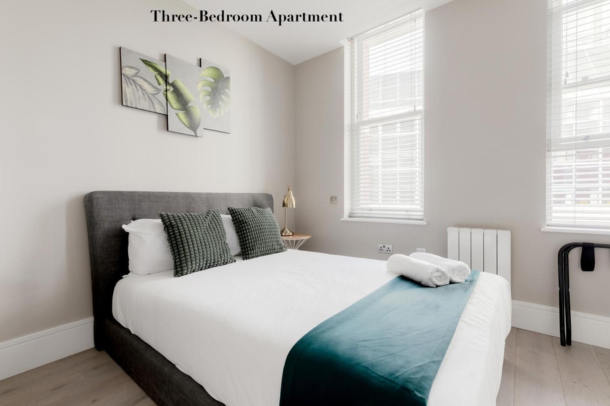 Superb Opposite Edgware Road Station Lejlighed London