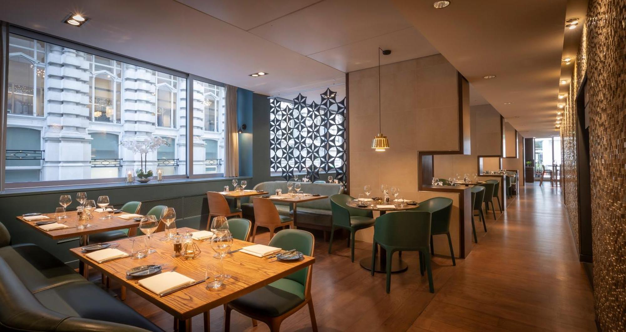 Clayton Hotel London