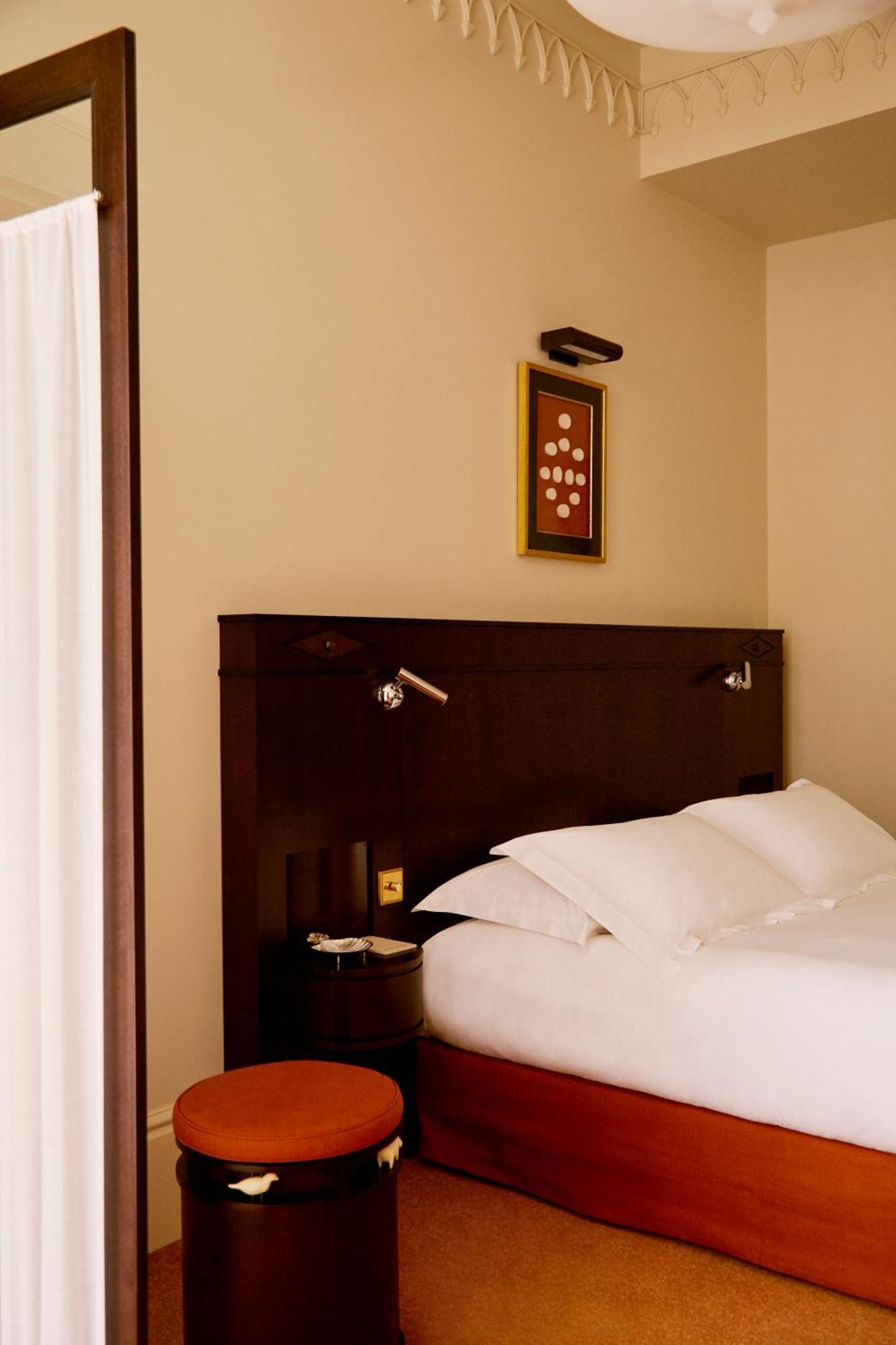 Grand Bellevue 4* London