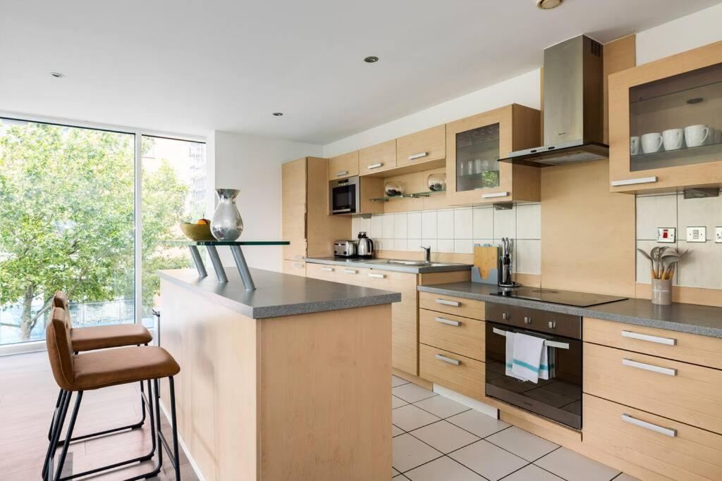 Lejlighed Luxury - Excel - O2- 3 Bedroom London