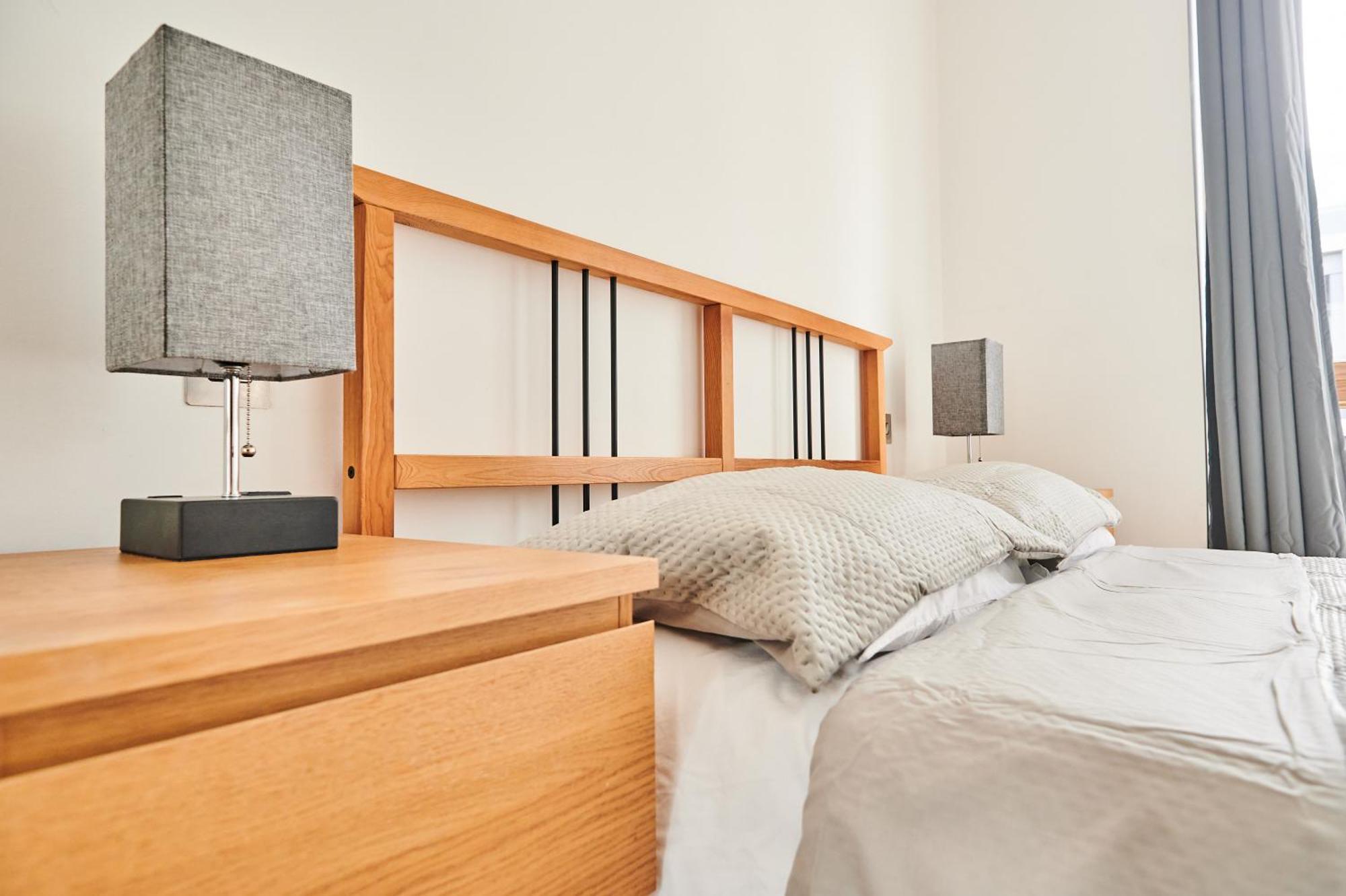 Bright 2 Bedroom Flat In Old Street With Balcony Lejlighed London