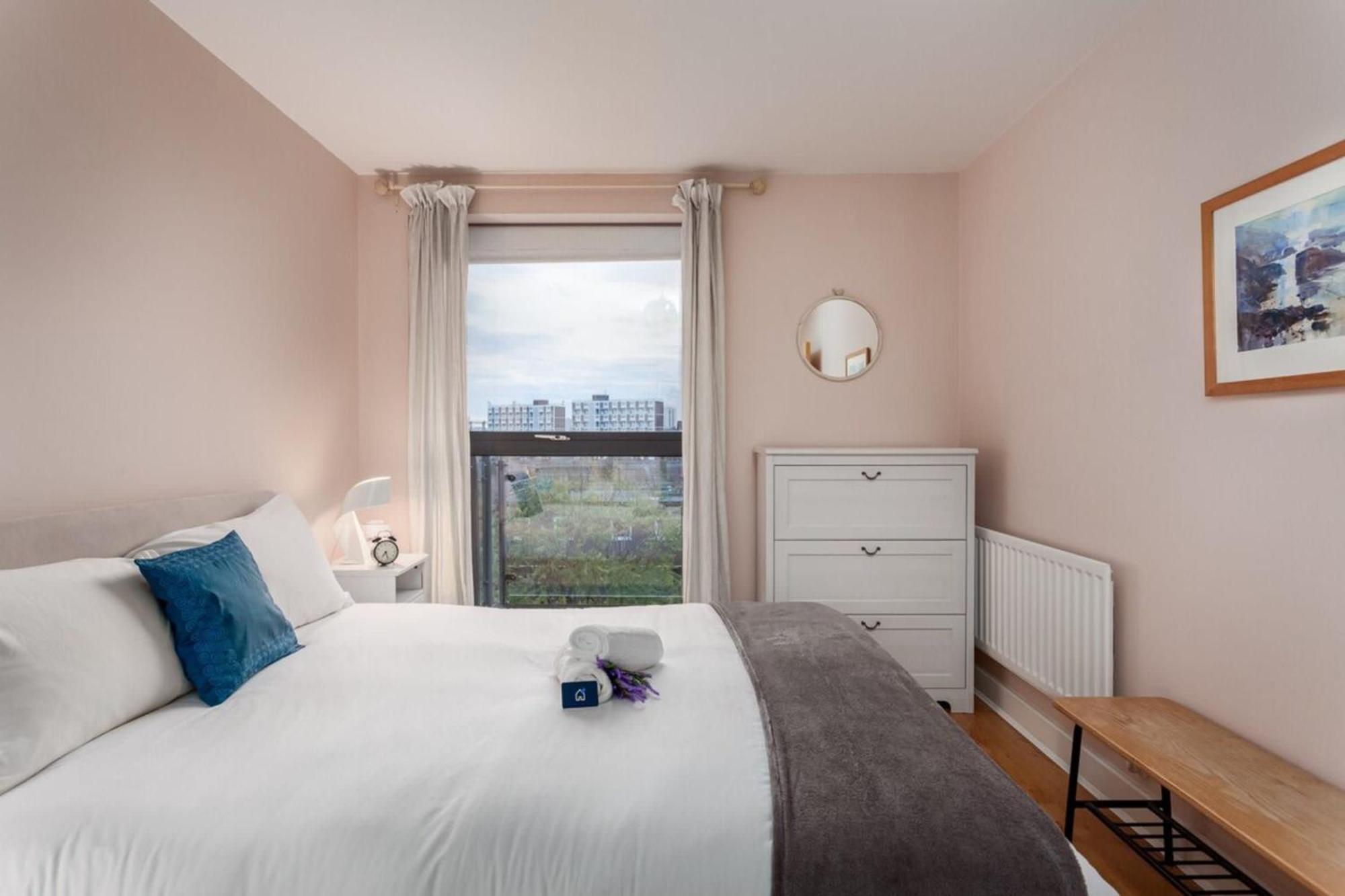 Apartment Bright And Stylish Kennington Gem London