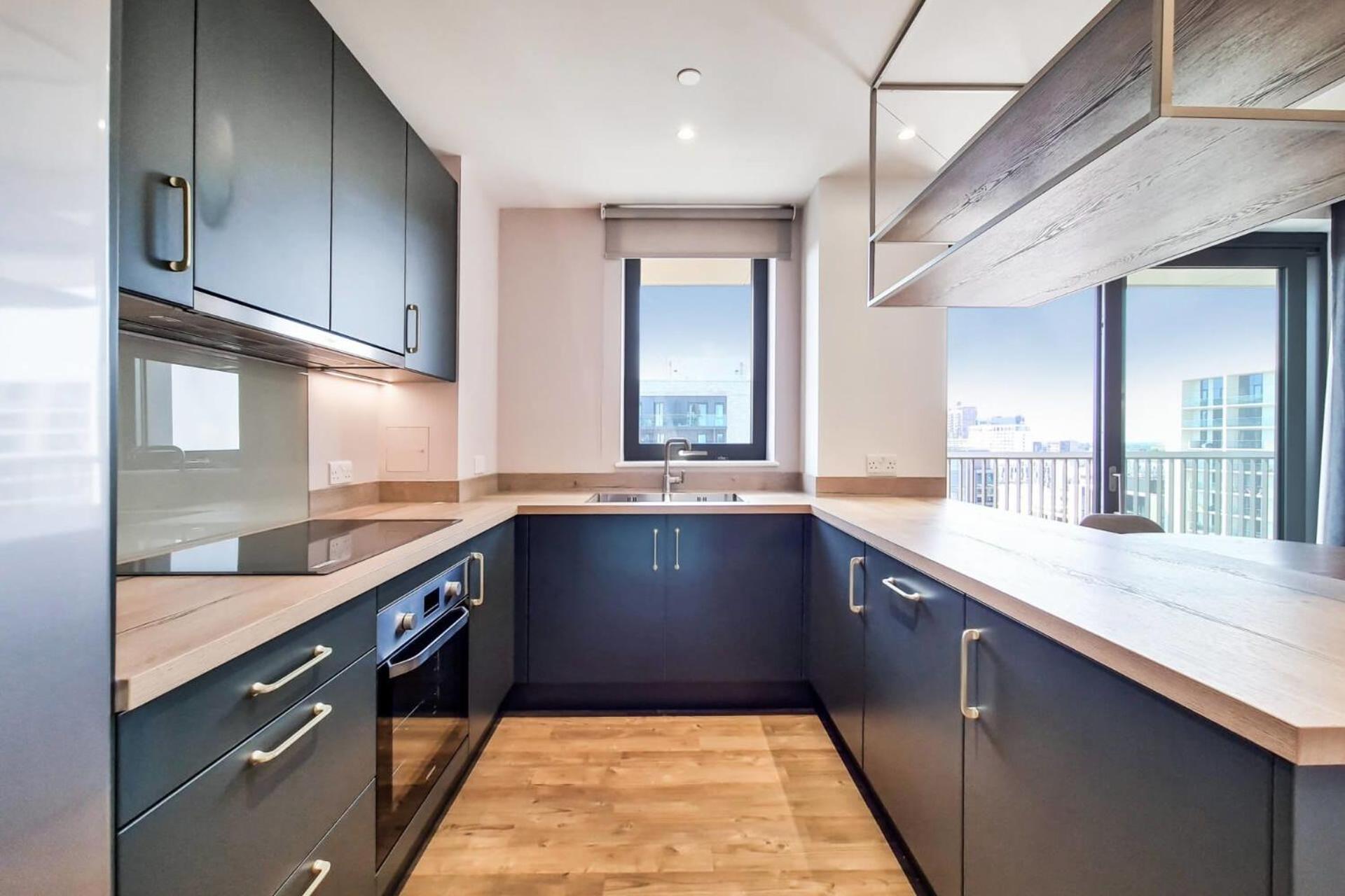 Botanical-inspired At Repton Gardens Right In The Heart Of Wembley Park Appartement Londres