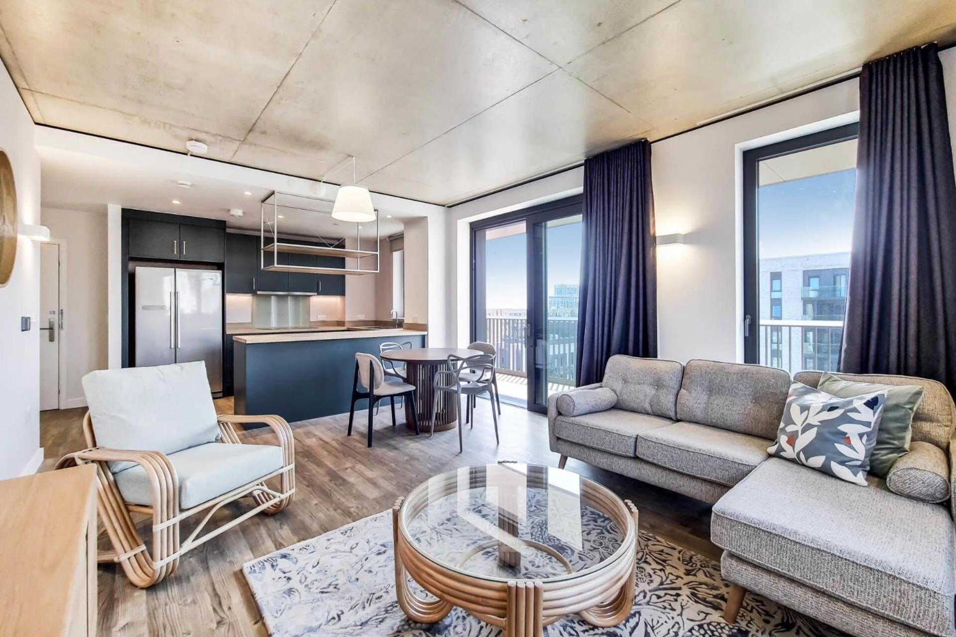 Botanical-inspired At Repton Gardens Right In The Heart Of Wembley Park Londres