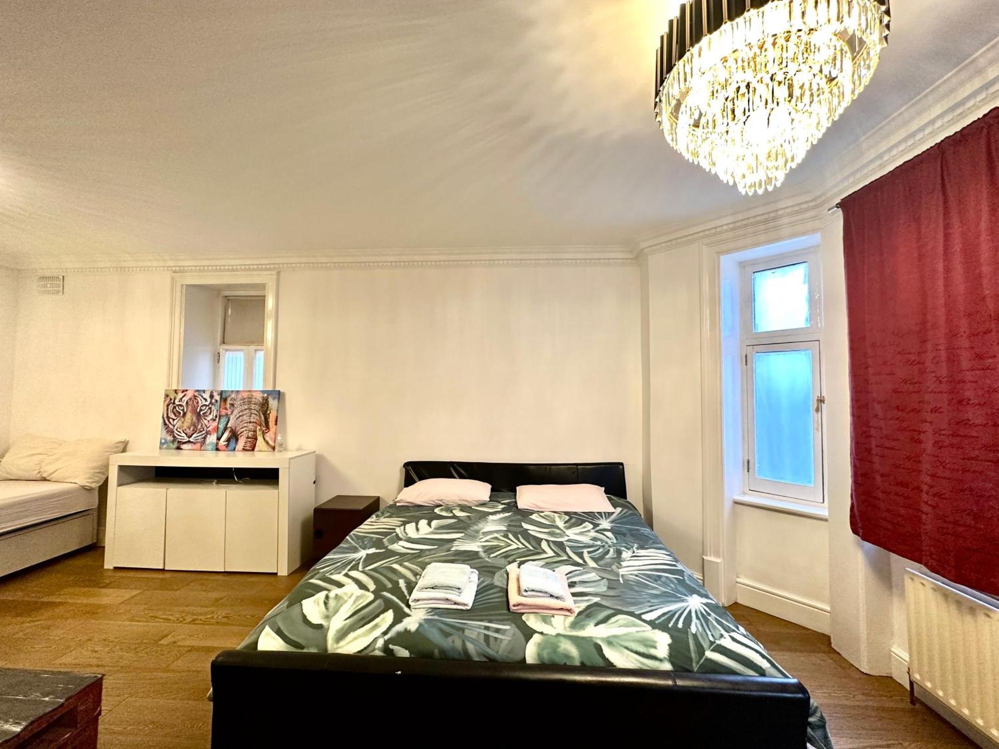 Greatest Double In Marylebone-paddington #room Name Is Miami# Homestay *