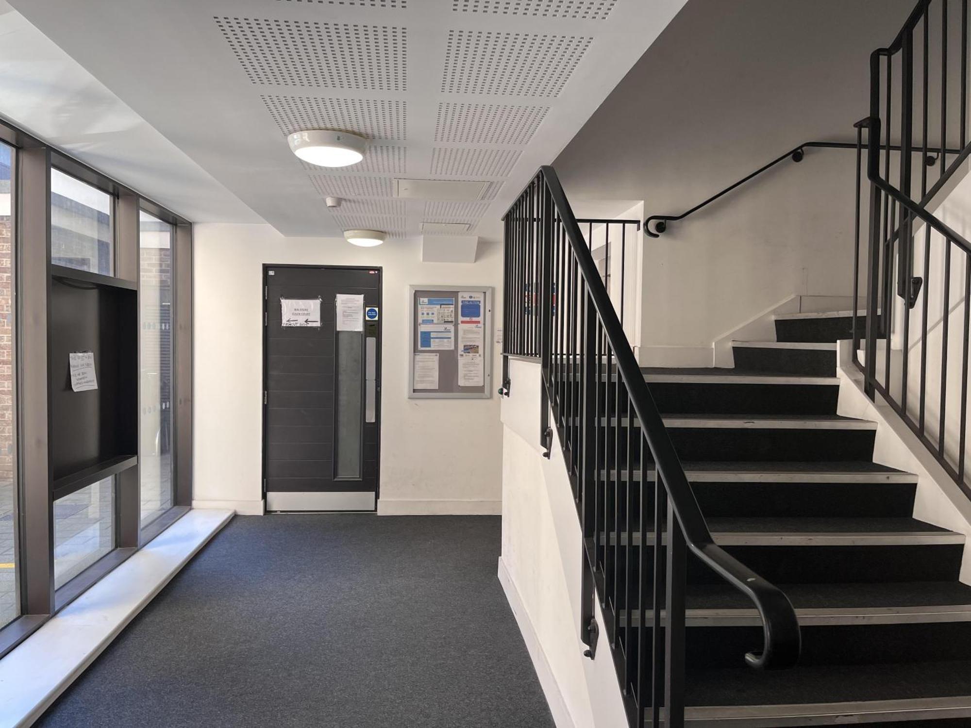 Lovely Charming 2-bedroom In Bow Lejlighed
