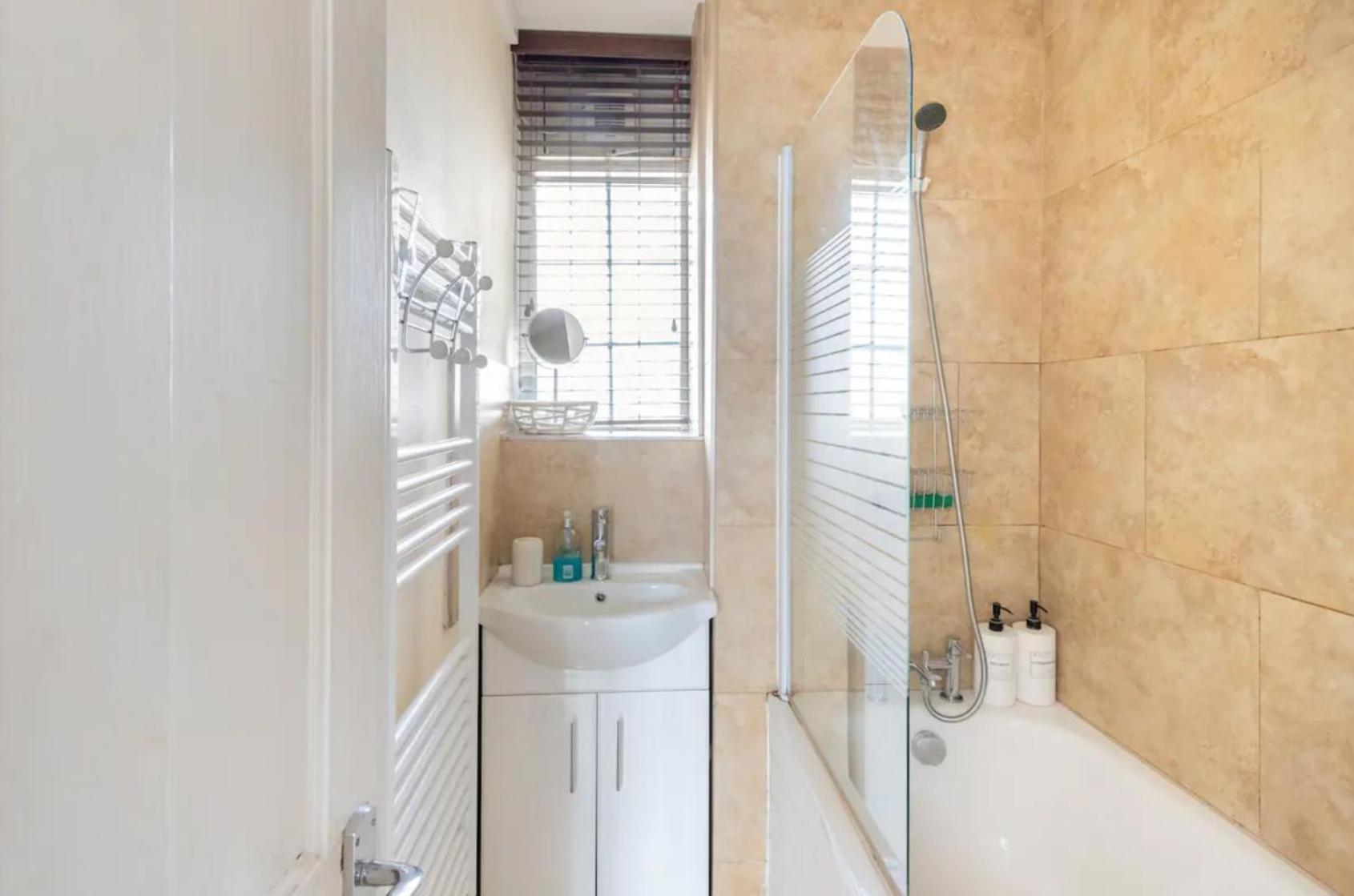 Stunning 1 Bed Flat In The Heart Of Greenwich * Londen