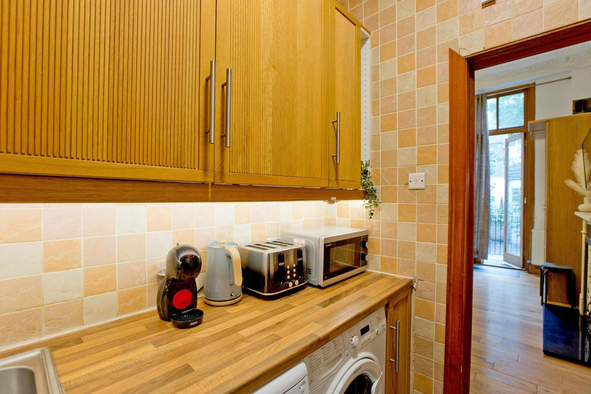 Imperial Earls Court Apartment *