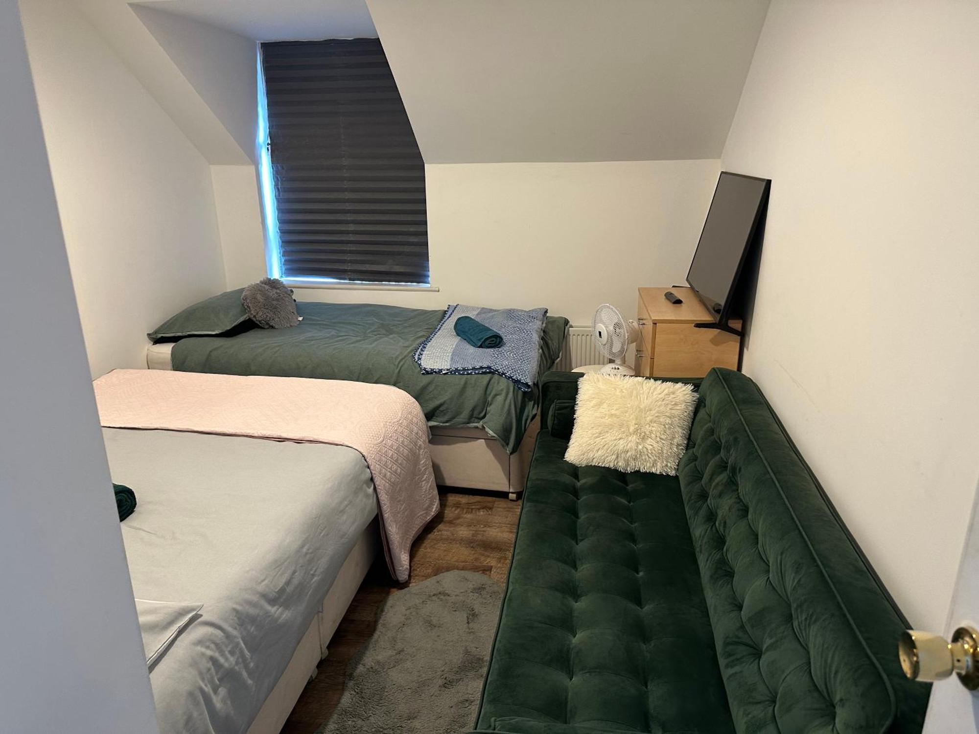 Wembley Area Serviced Apartments, 15mins To Central Leilighet London