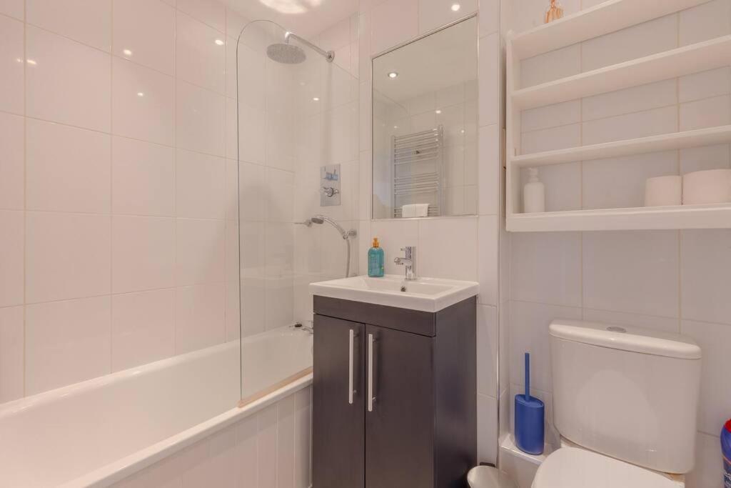 Modern 1bd Flat - 15 Min Walk To Bridge Lejlighed