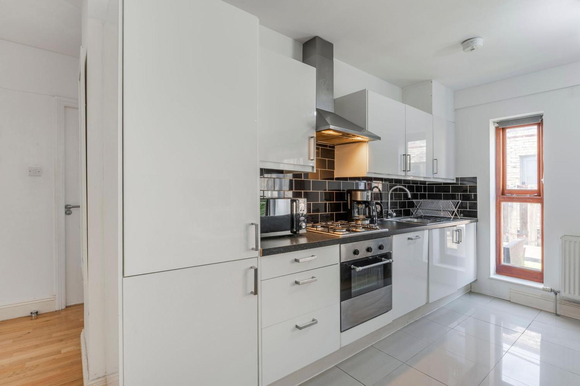 Waterloo With Large Private Terrace - View Of The Eye - 1 Bedroom 1 Bath * Londen