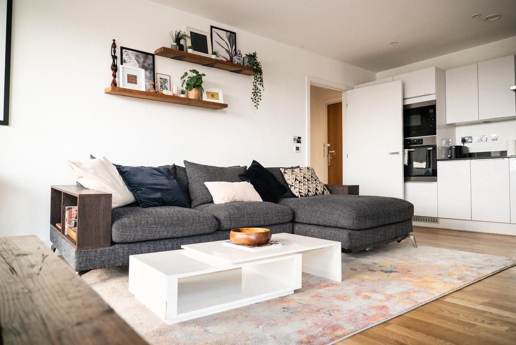 Appartement Stunning Riverside View Apartment, Near Canary Wharf & O2 *