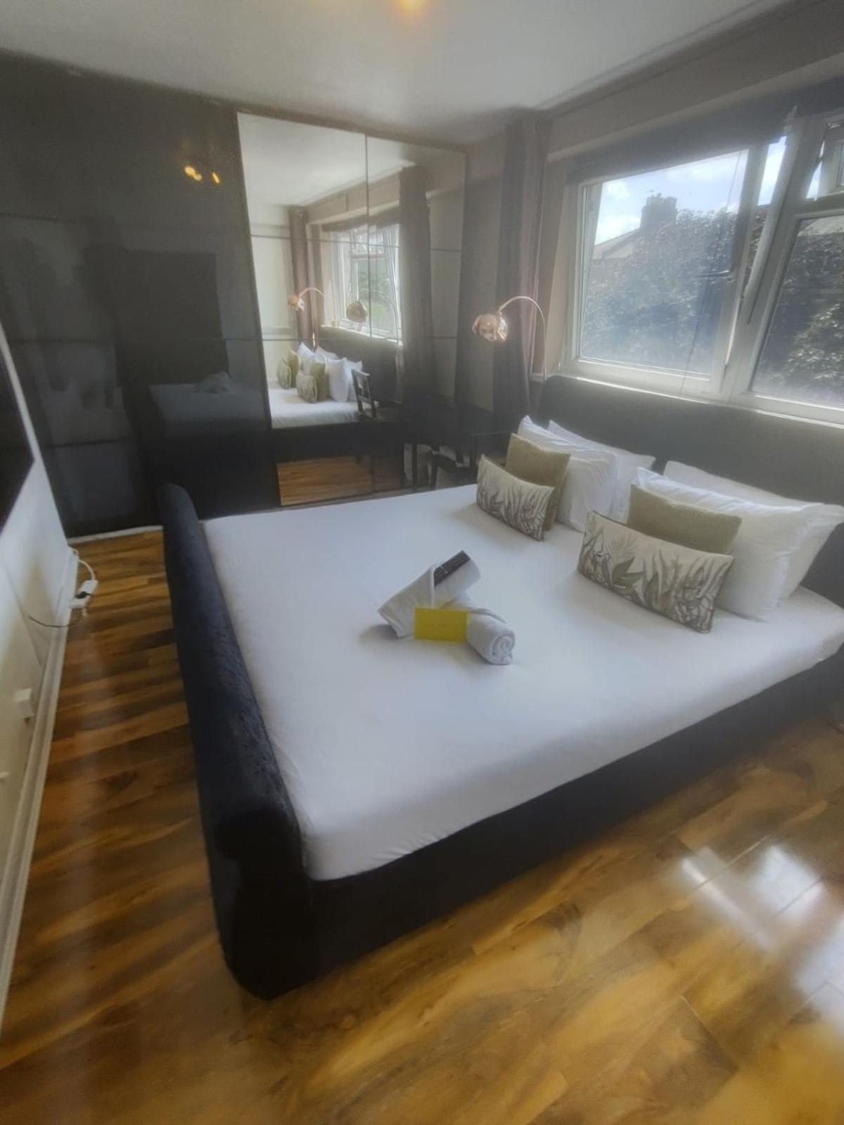 Accommodatie bij particulieren R3 Superking Sized Bed & 75