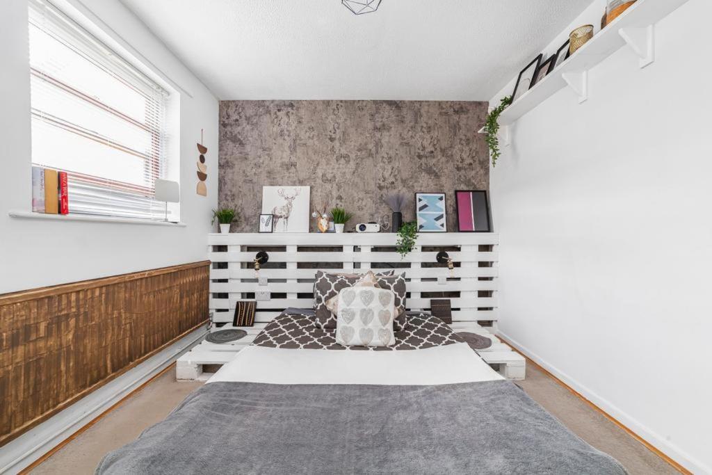 Ferienhaus 2bed Garden House W/hot Tub, Sauna & Cinema London