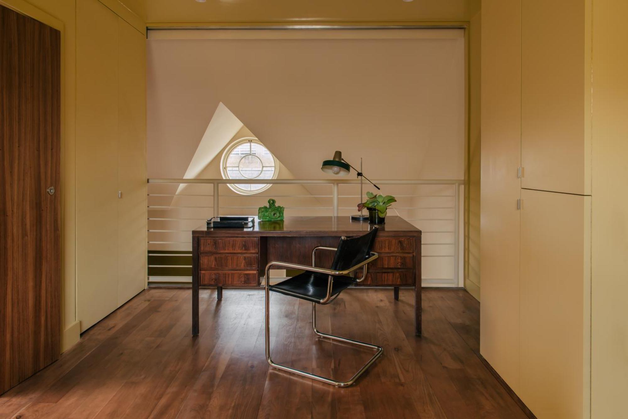 Stylish 1 Bedroom In Covent Garden With Terrace Leilighet London