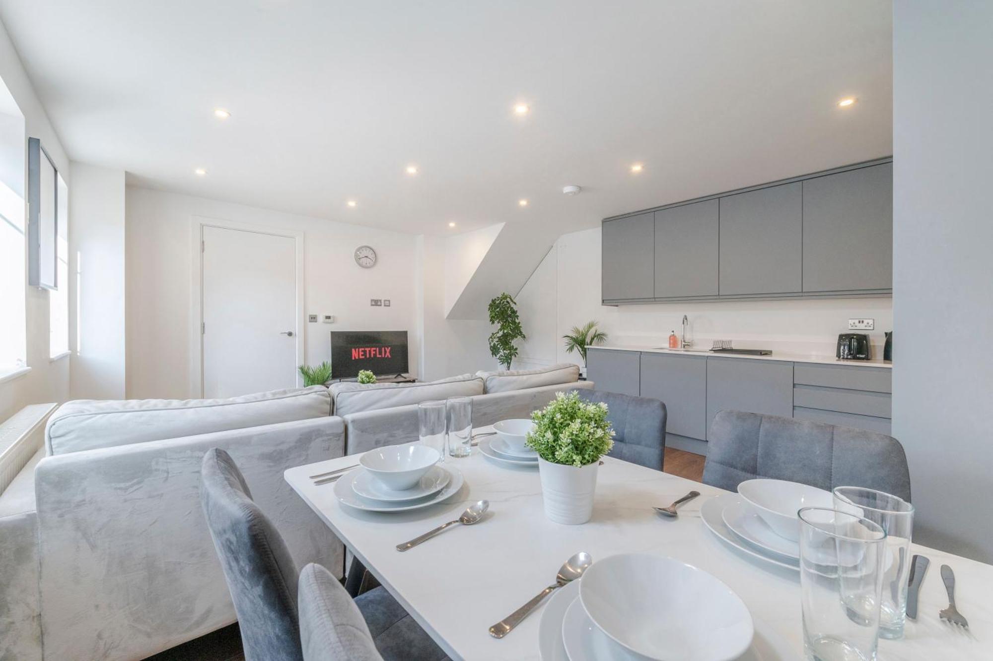 Modern - 2 Bedrooms 2 Bath - Battersea, Vauxhall & Nine Elms Station Lägenhet *