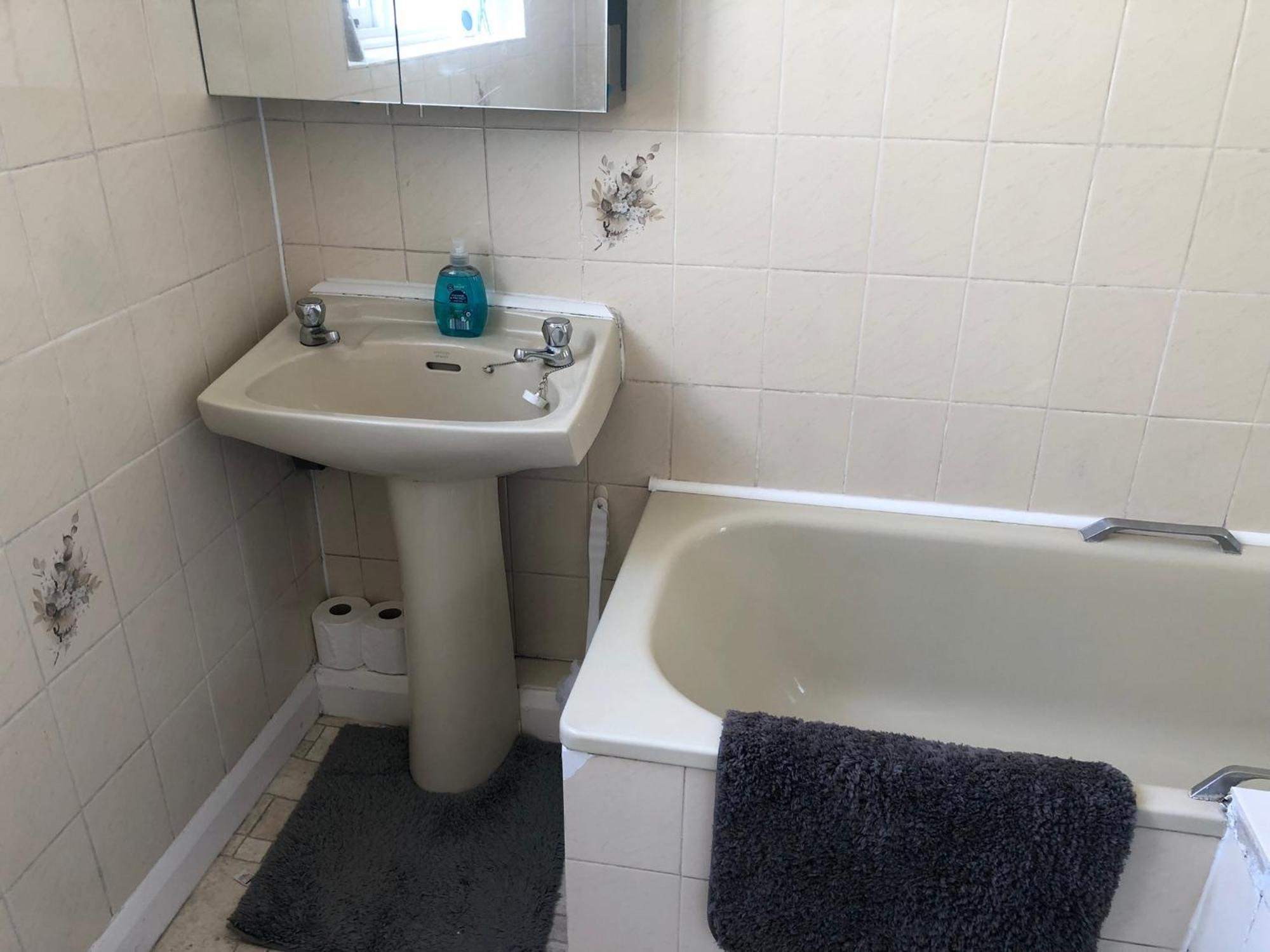 Spacious West 2 Bedroom Londra