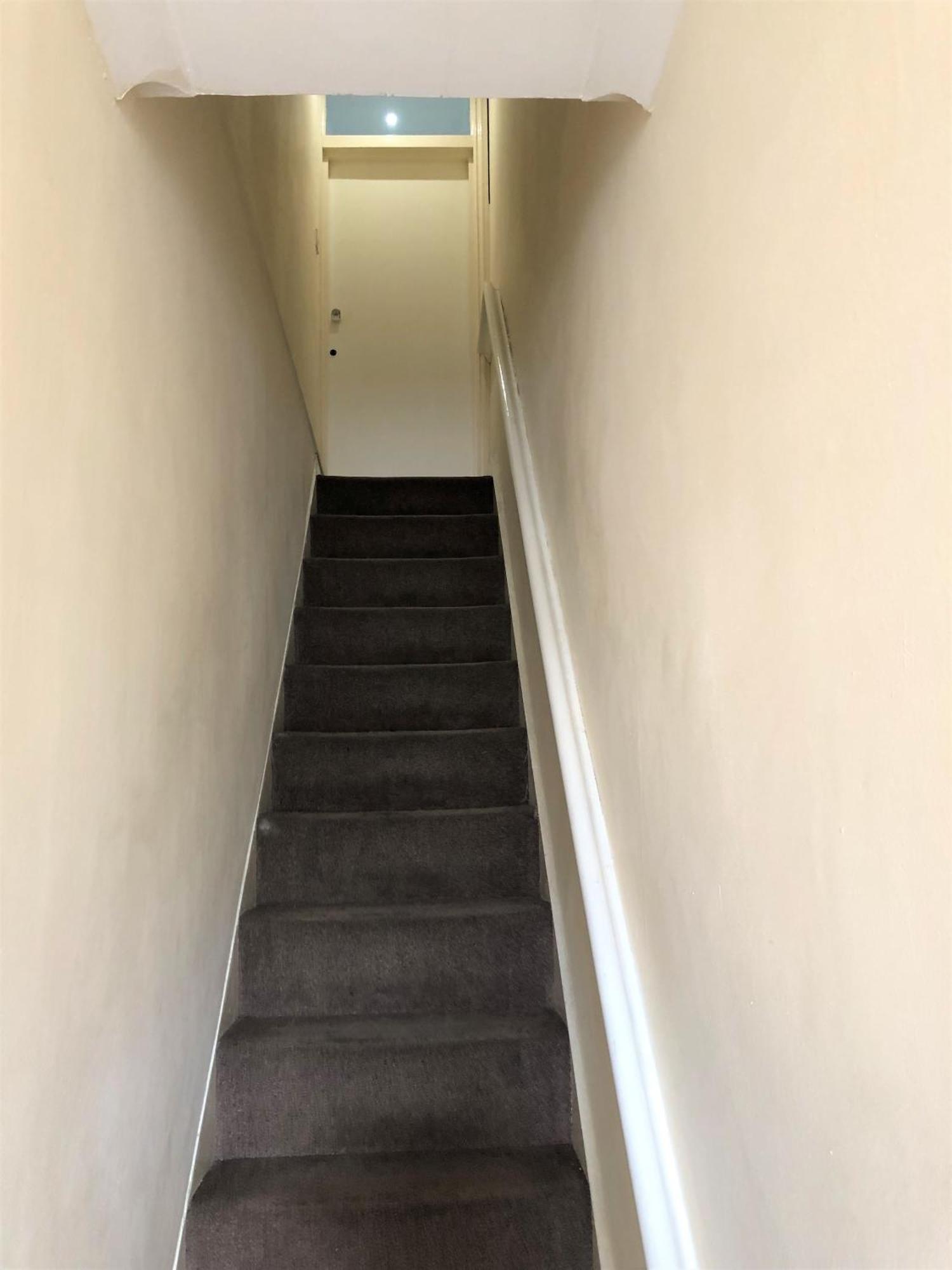 Appartamento Spacious West 2 Bedroom Londra
