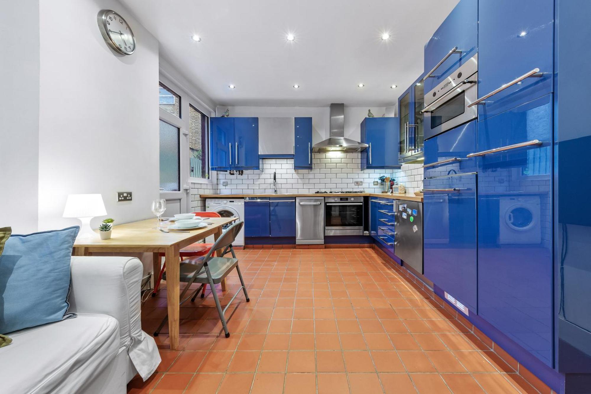 Quiet 2x Bedroom Victorian Terrace Flat + Garden Lejlighed London