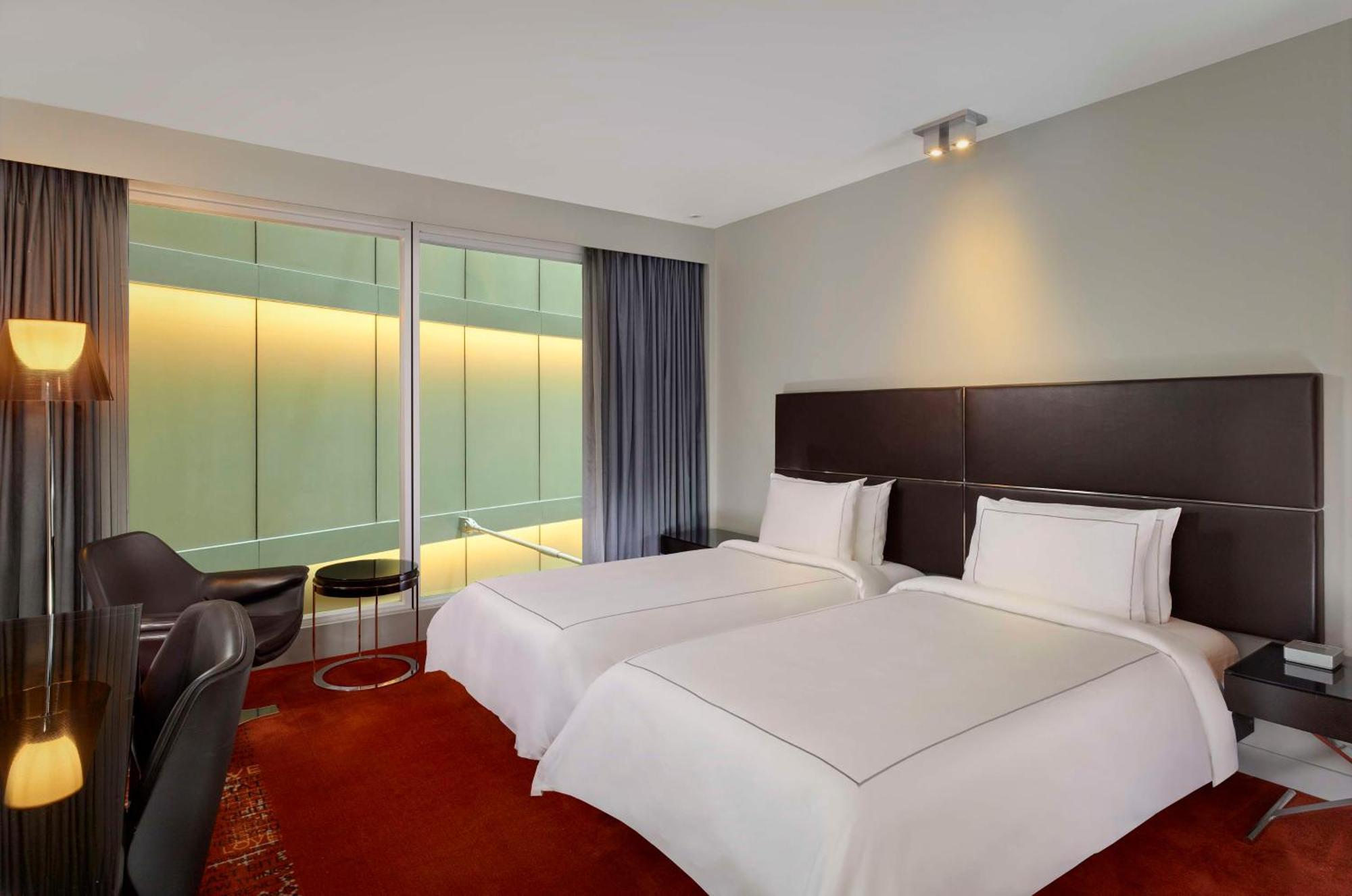 Park Plaza Westminster Bridge Hotel London