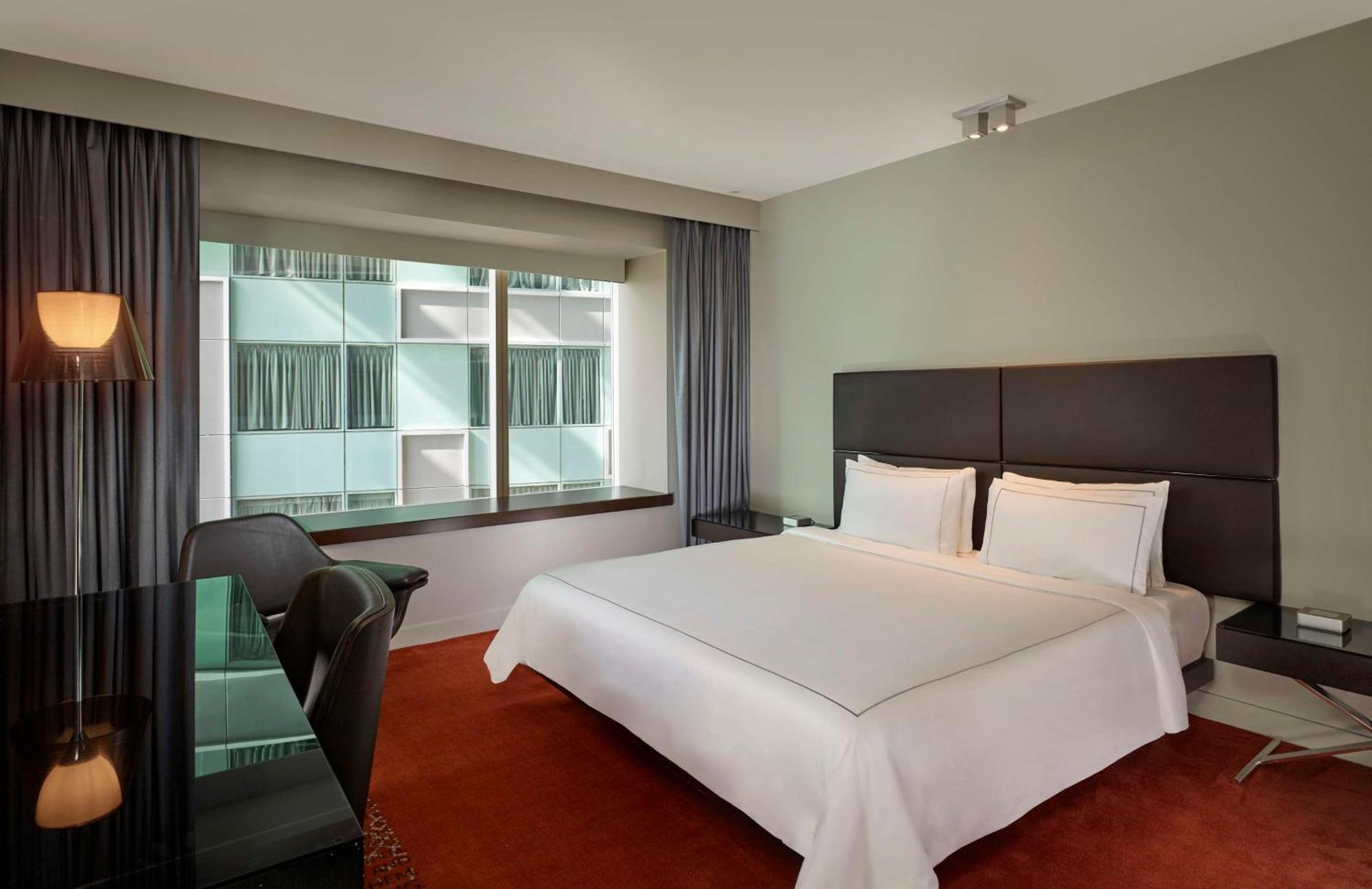 Park Plaza Westminster Bridge Hotel London