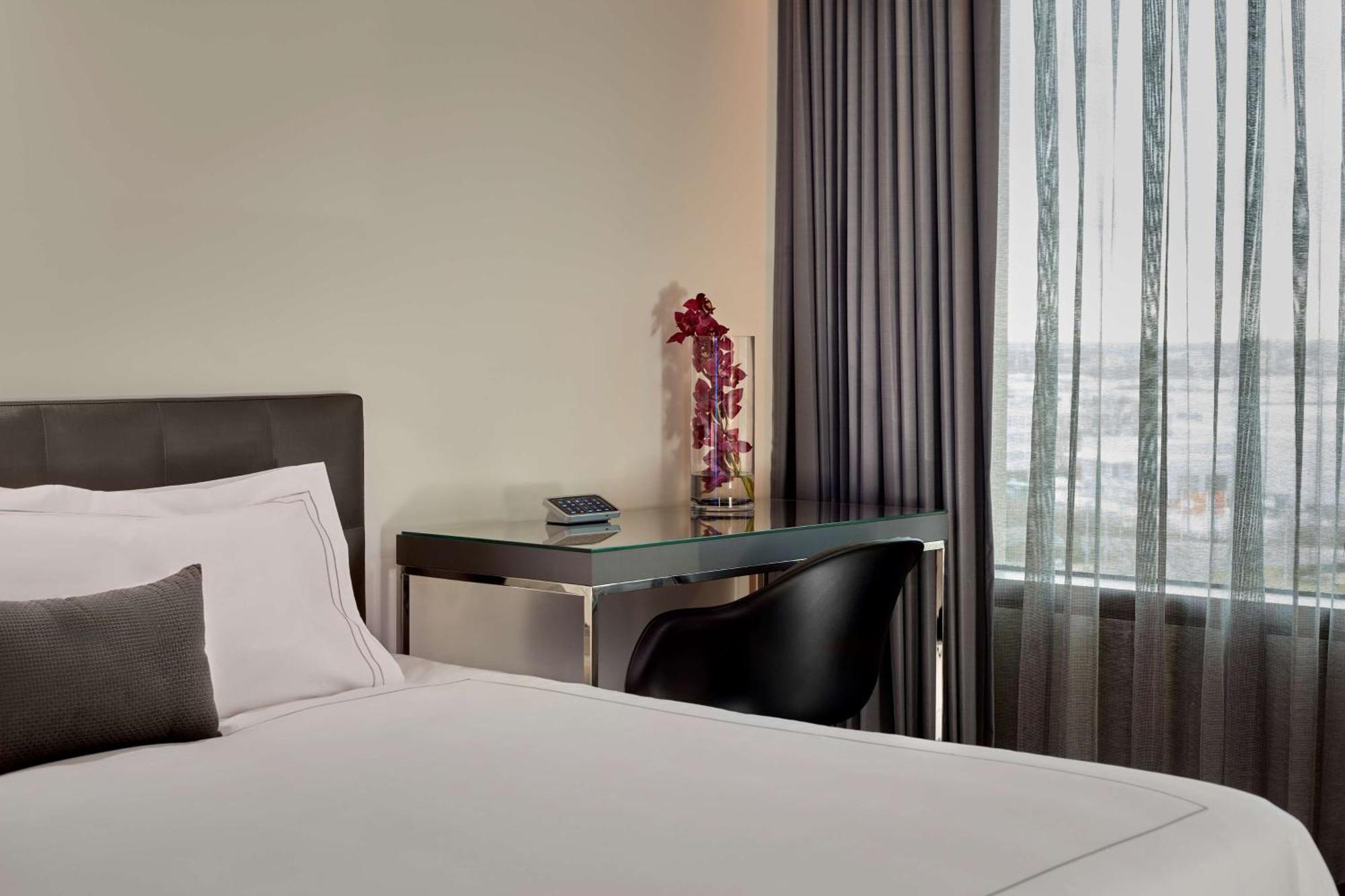Park Plaza London, Park Royal 4* Londen