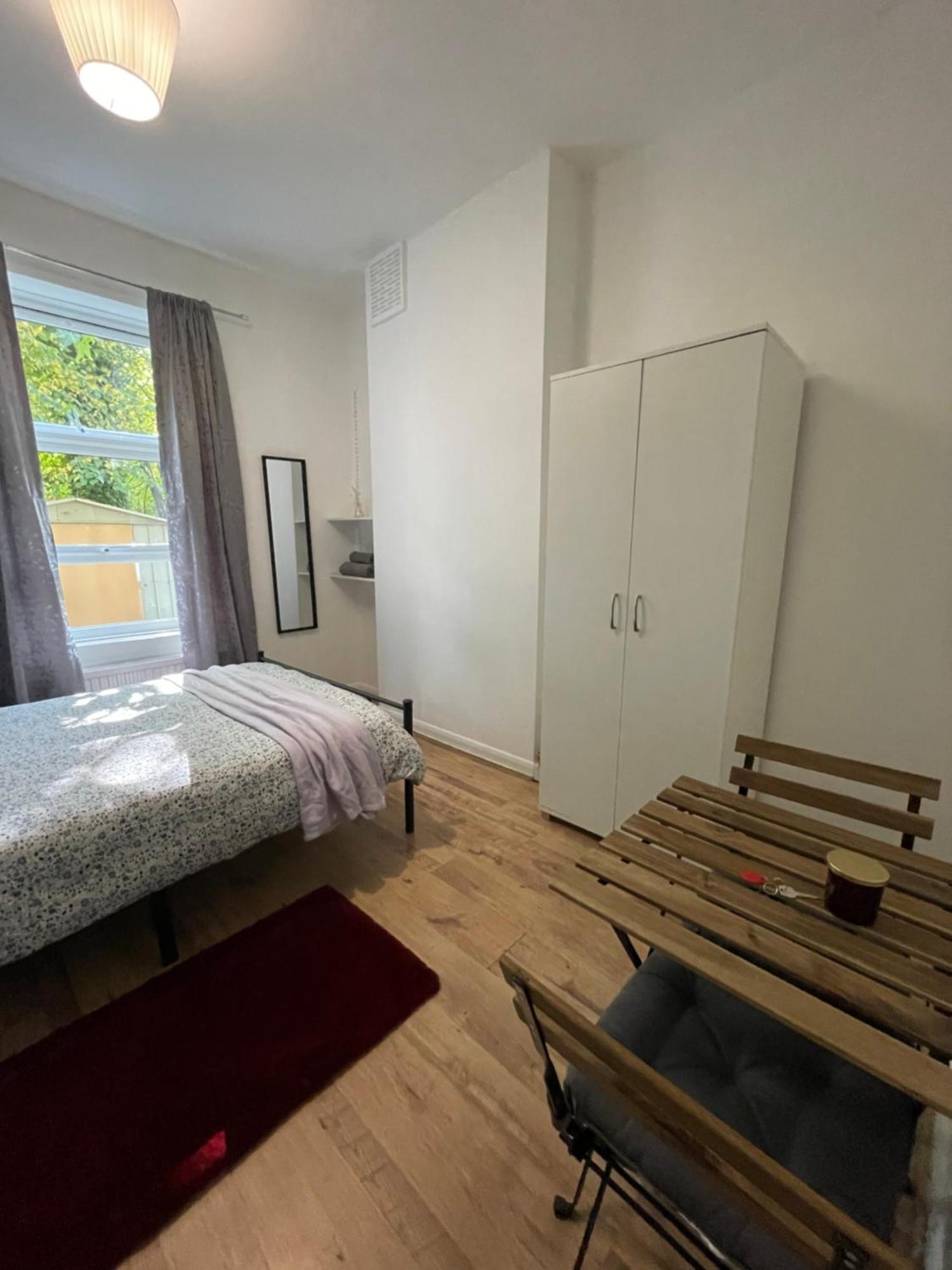 Contemporary Private Near Central * Londen