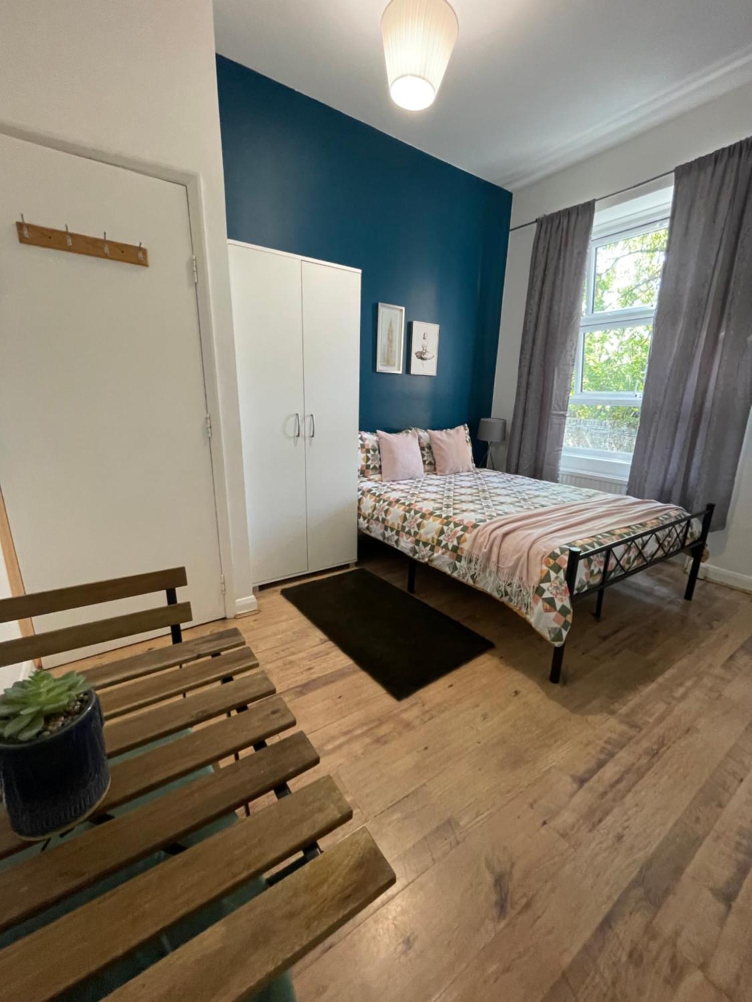 Contemporary Private Near Central * Londen
