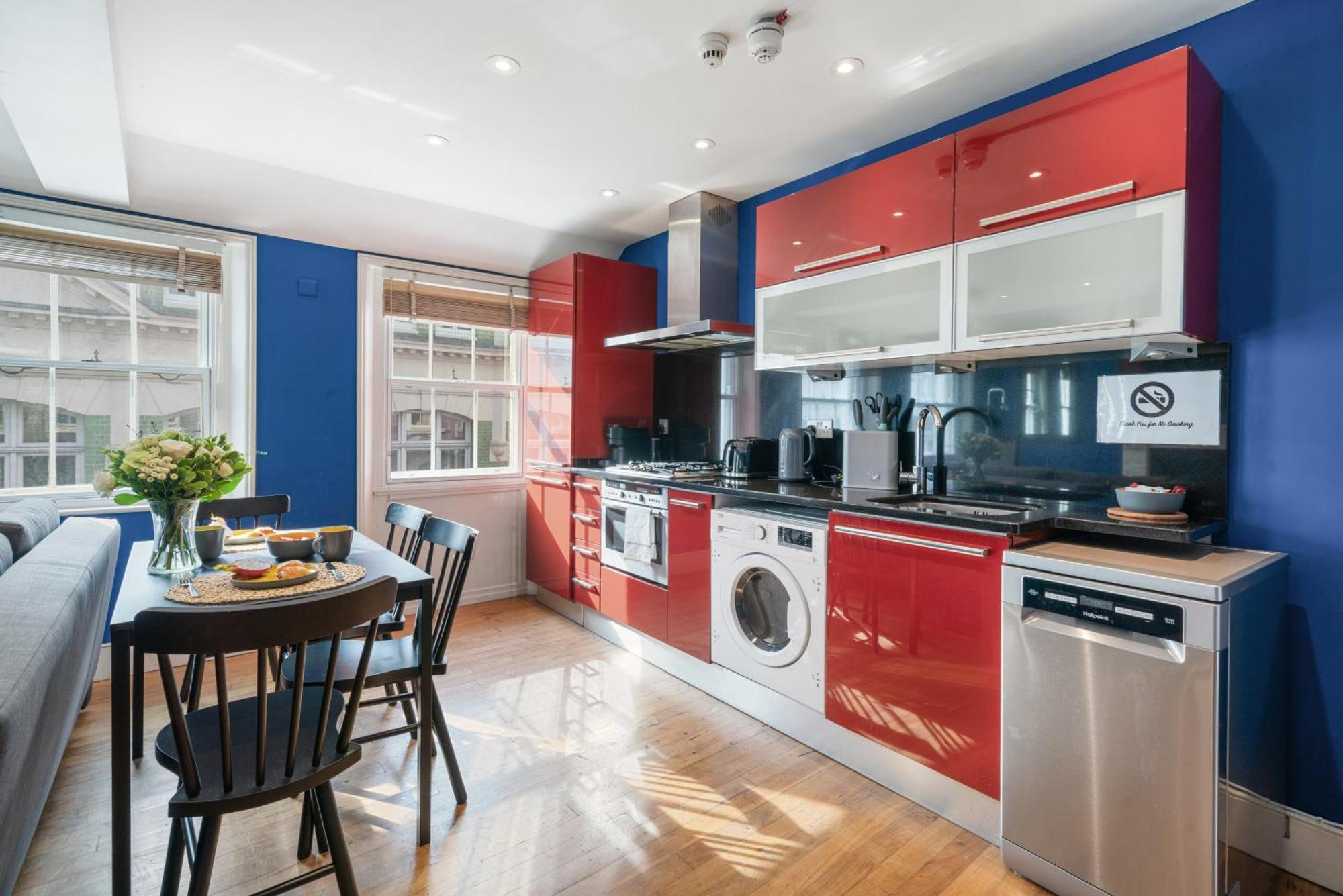 Beautiful One Bedroom In Soho Apartment London
