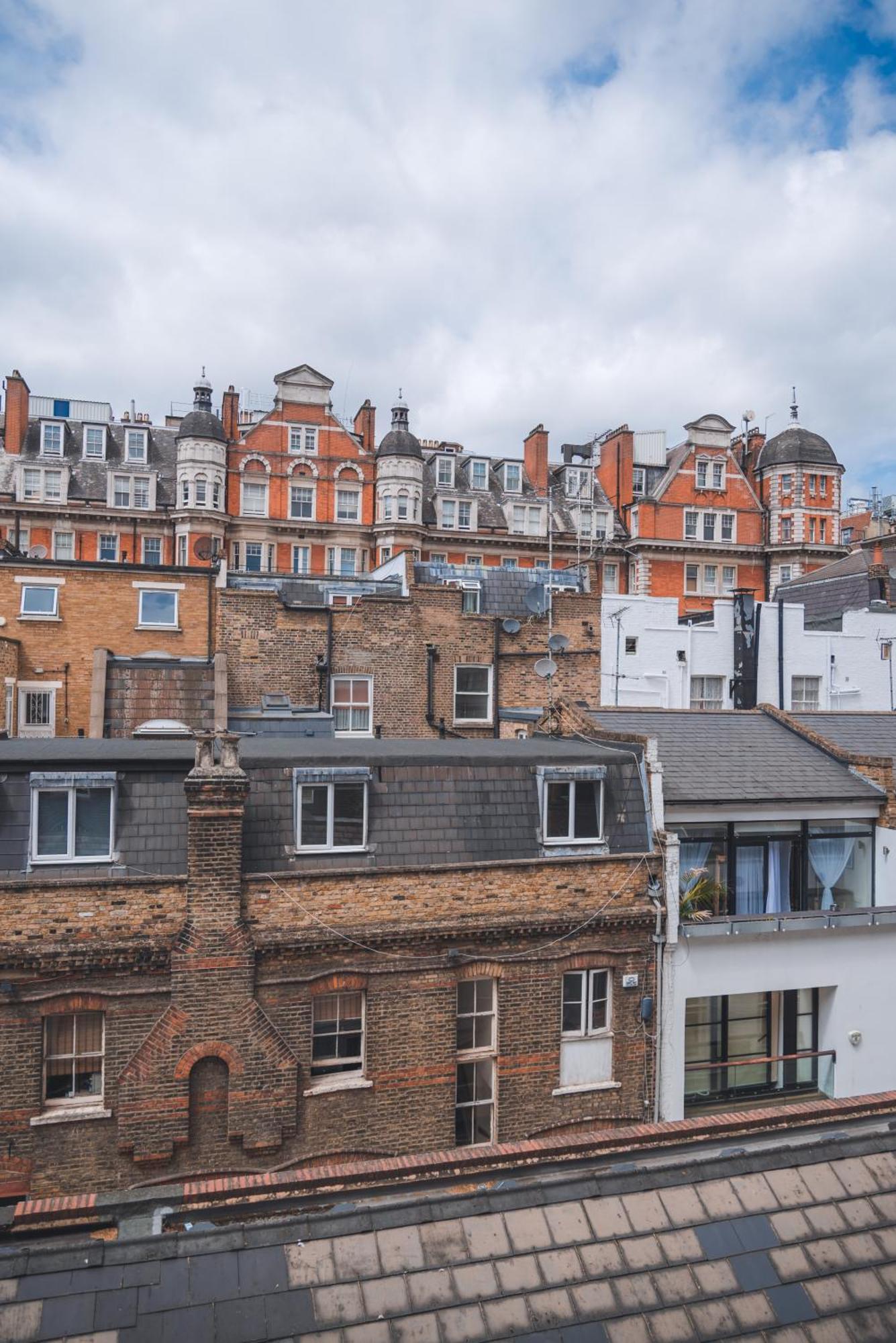 Dolphin Hotel London