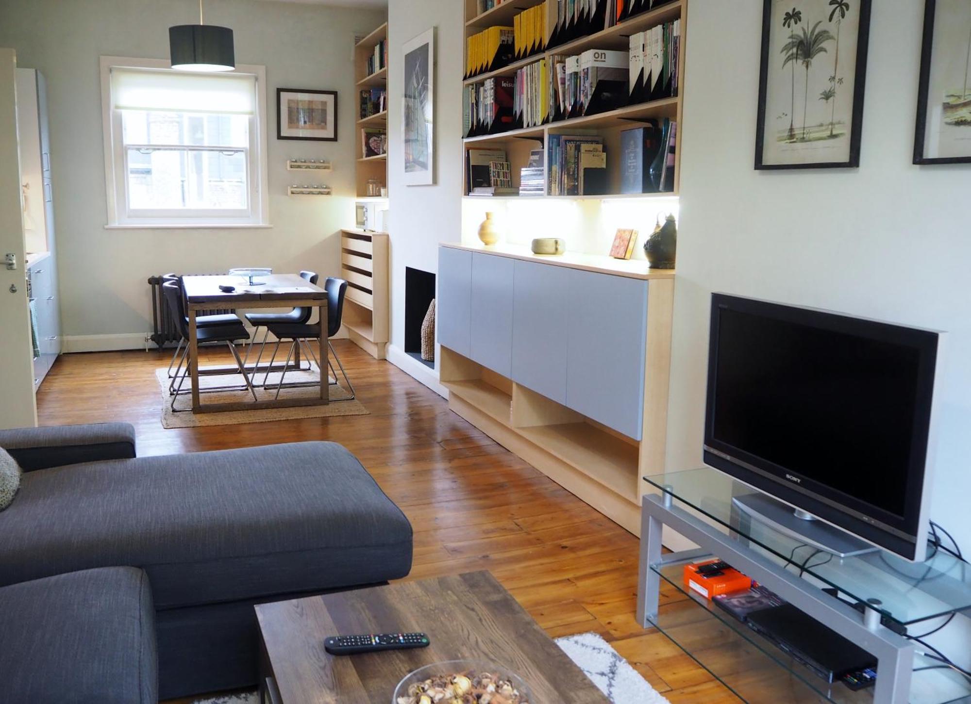 Stunning House Overlooking Local Park Londra