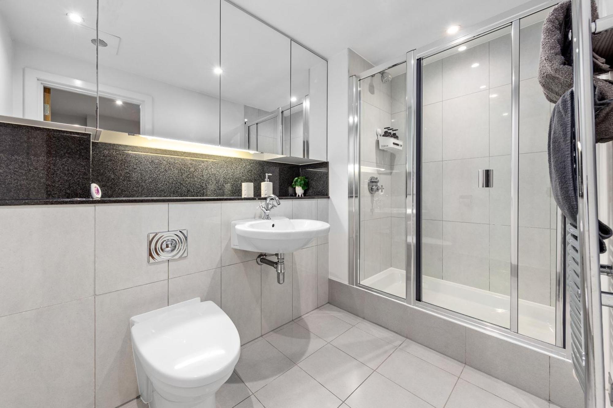 Vauxhall Large 2bedroom With Amazing River View Panoramic Balcony Appartamento *