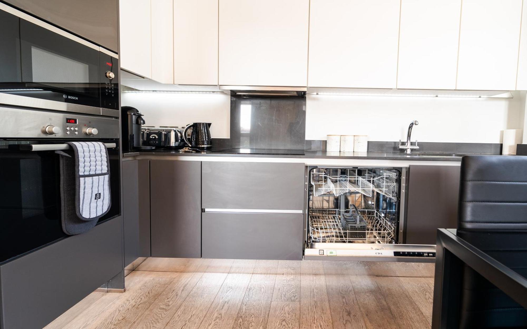 Lejlighed Luxury Greenwich 2bed 2bath - Sleep 6 Guest- 1 Min From Station - Close To Greenwich Maritime- Playstation Provided London