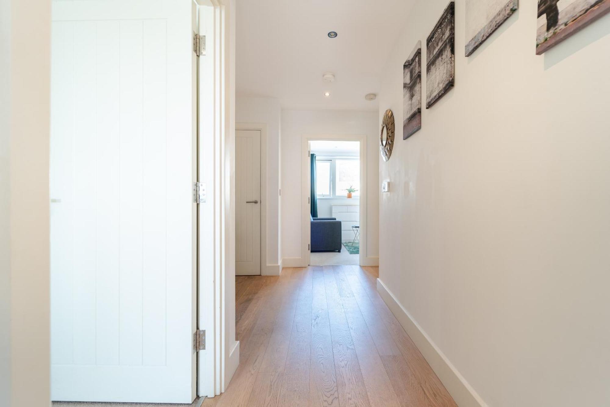 Luxury Greenwich 2bed 2bath - Sleep 6 Guest- 1 Min From Station - Close To Greenwich Maritime- Playstation Provided Lejlighed London