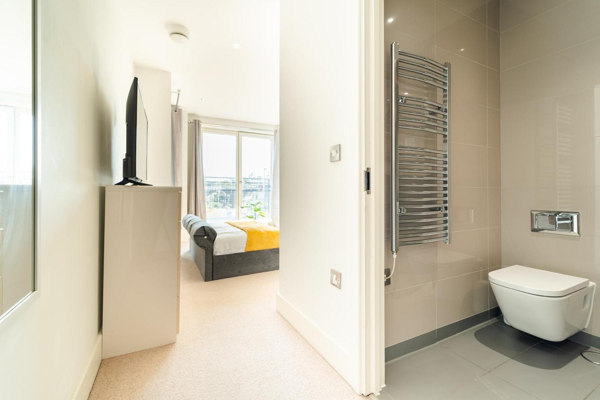 Luxury Greenwich 2bed 2bath - Sleep 6 Guest- 1 Min From Station - Close To Greenwich Maritime- Playstation Provided Lejlighed
